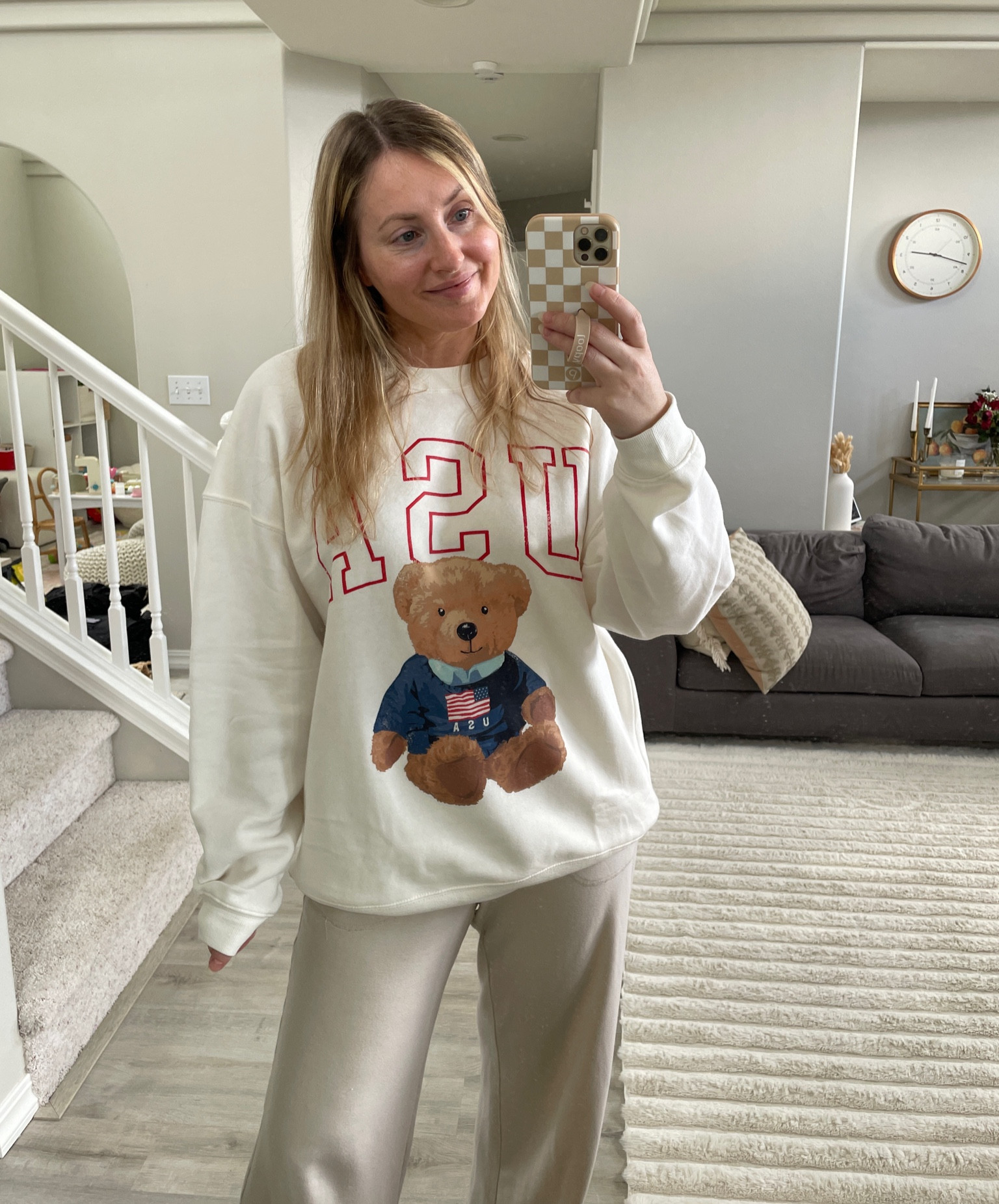 USA bear sweatshirt $22 ❤️ so cute and super soft on the inside 
Wearing a L for oversized fit 


#LTKStyleTip #LTKFindsUnder50