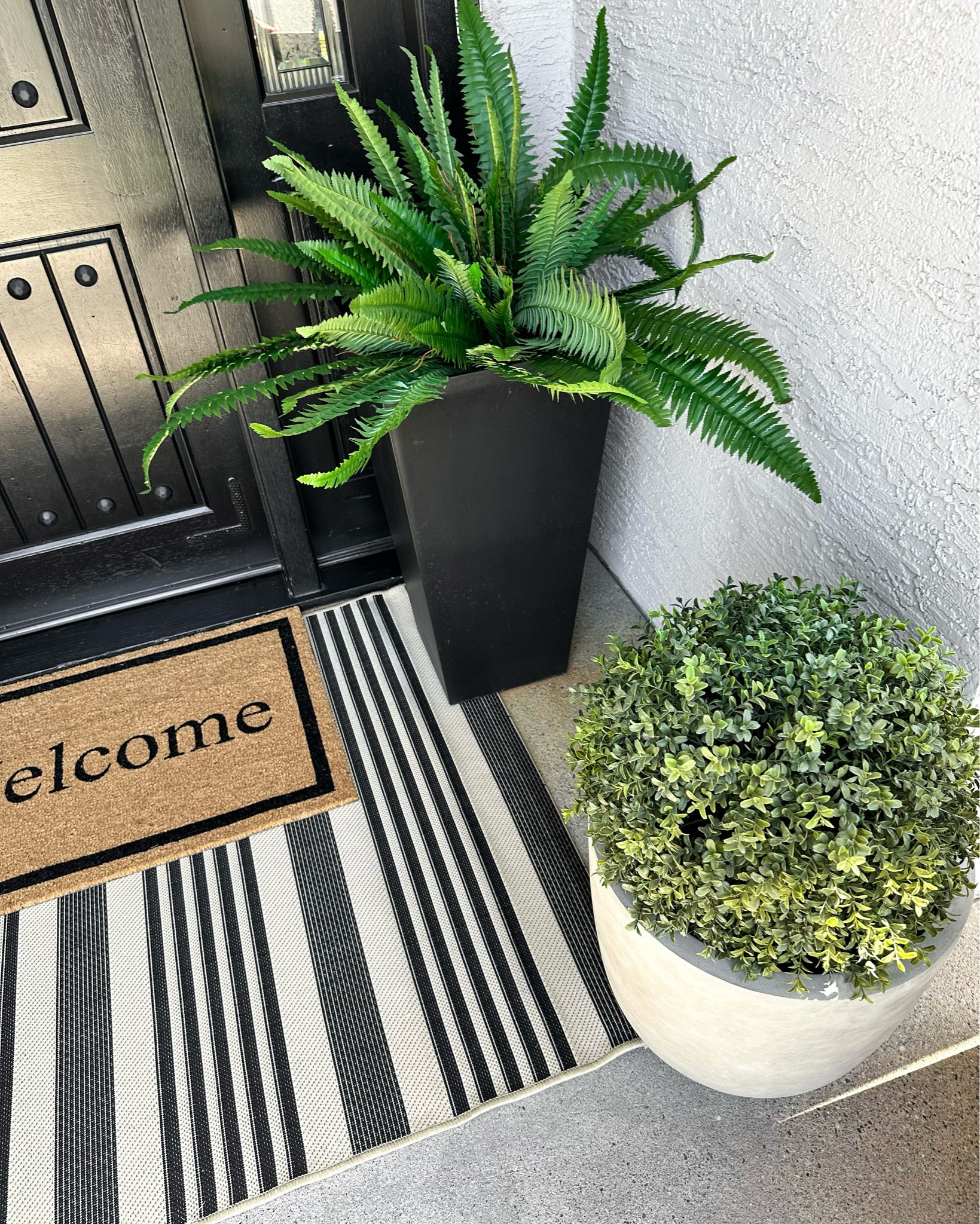Front porch redo…all Amazon
Hello all faux plants🙌🏻 so over buying new plants for this space! I absolutely love it!! I have these topiaries at my Flag house as well…the best size and they stay beautiful!
Front door refresh, front patio porch decor 


#LTKHome #LTKStyleTip #LTKSeasonal