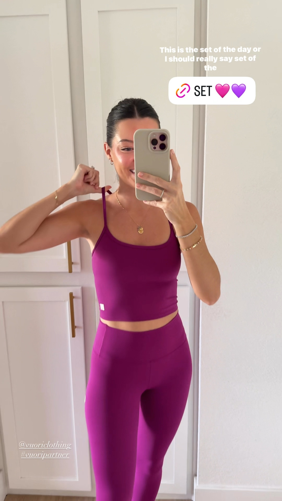 Spending the morning in @vuoriclothing 💕 I’ve really been loving their BlissBlend™️ fabric because it feels incredibly weightless and breathable. Light as air! I’m 5’7” wearing a size XS, which is my typical size in most brands! #vuoripartner 
