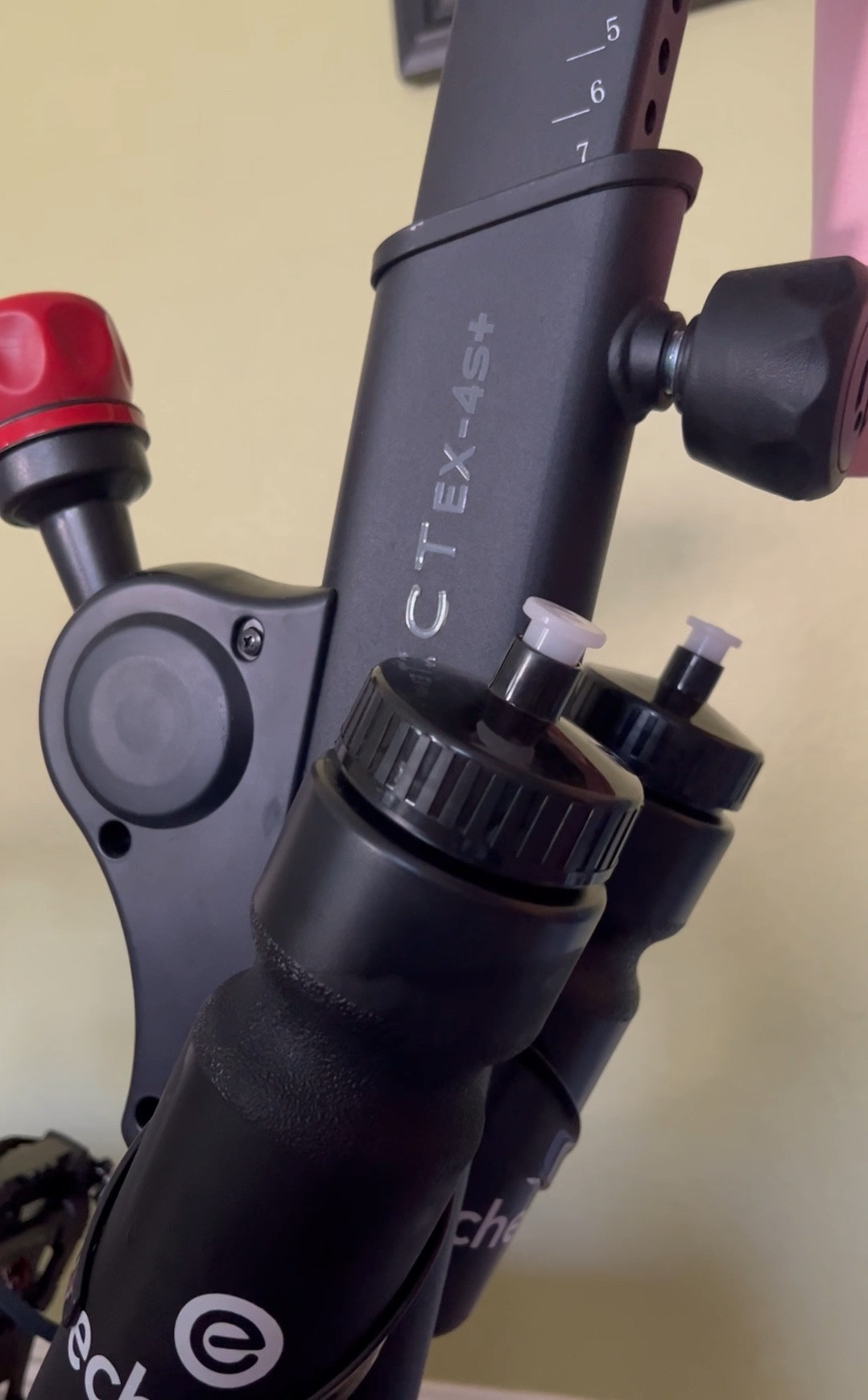 My Echelon Bike! Affordable subscription too and it has Zumba🕺 


#LTKfit #LTKeurope #LTKbrasil