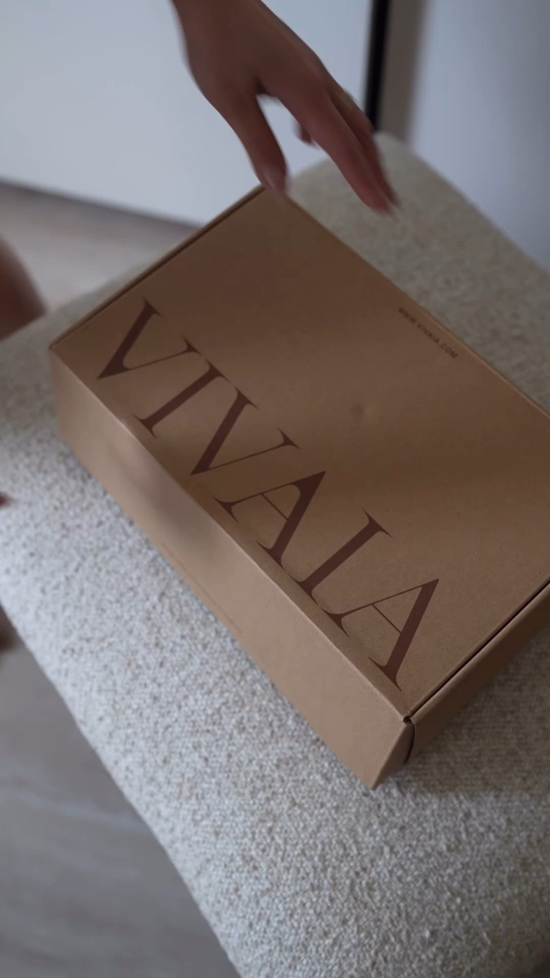 VIVAIA Allday is literally what it’s made for. Shopping, errands, walking, even driving, name it. It’s so comfortable. So subtle and luxe. Giving the quiet luxury vibe. Grab your pair 👇🏻🔗


✔️Breathable
✔️ Soft & Mesh
✔️ Washable

#LTKStyleTip #LTKShoeCrush #LTKPetite