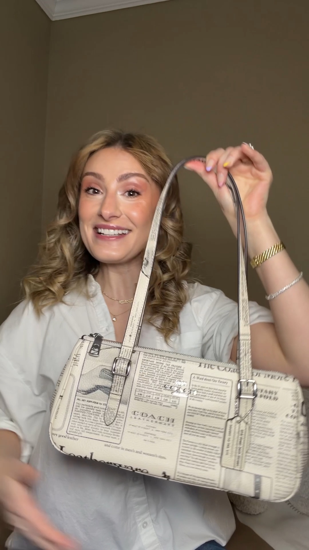 After learning that the coach outlets newest newspaper print bags are legit Coach news articles and advertisements, I had to crab one! 📰 Comment BAG & I’ll dm you the link🖤
I had to add it to my collection because it’s like carrying around a lil piece of coach history 📰

Coach Asher bag
Coach bag
Coach bags 