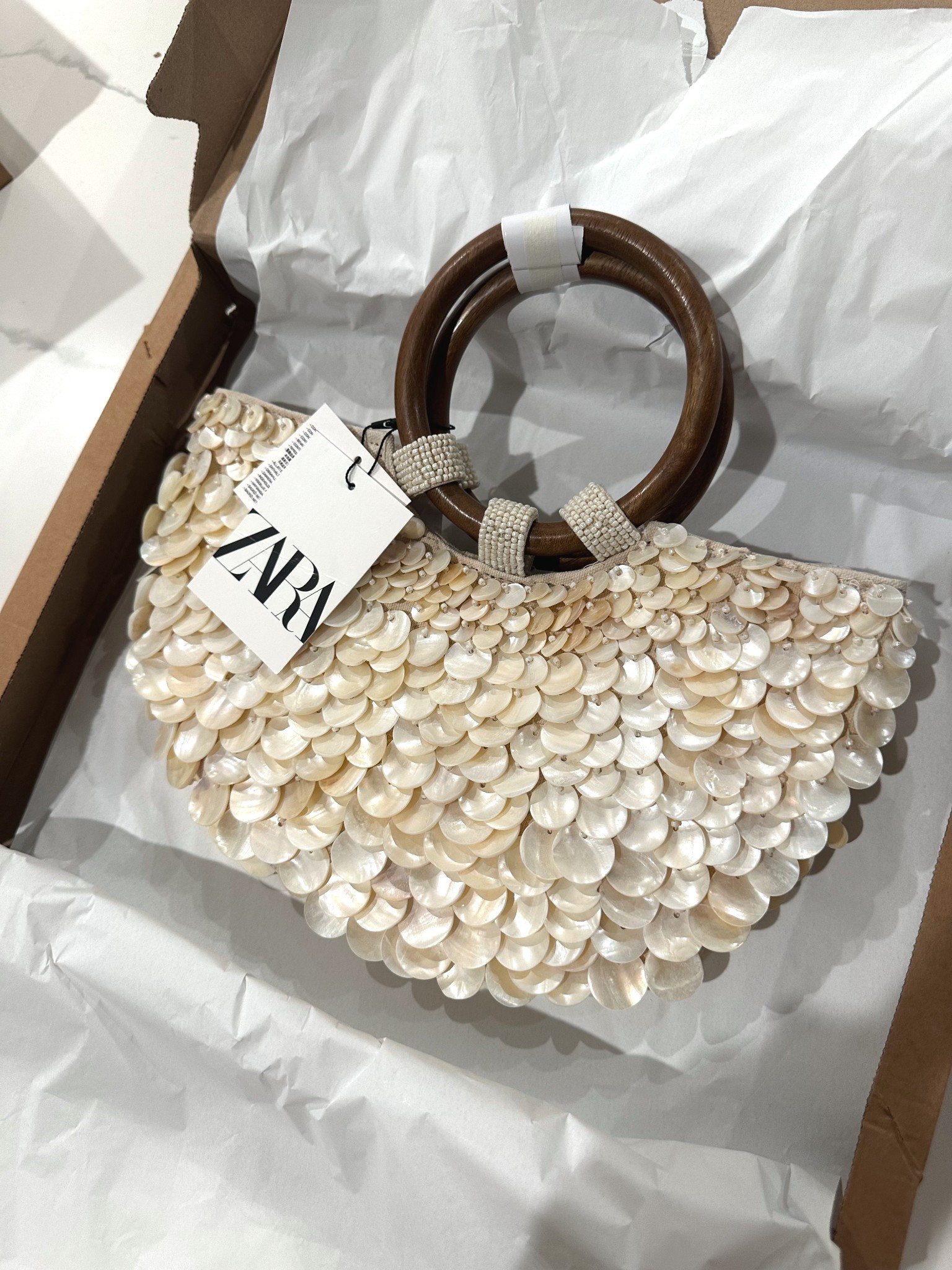 Zara pearl bag 

#LTKItBag #LTKFindsUnder100