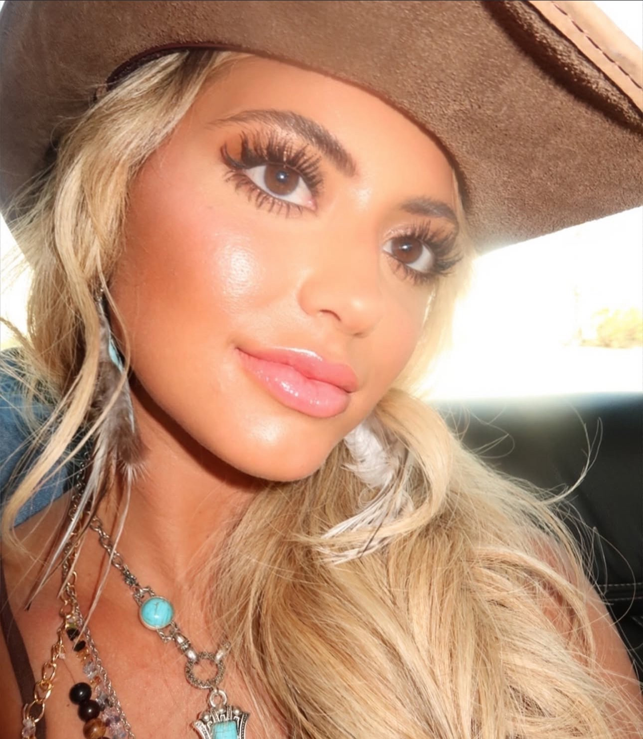 Current makeup faves 🫶



#LTKFindsUnder100 #LTKBeauty #LTKSaleAlert