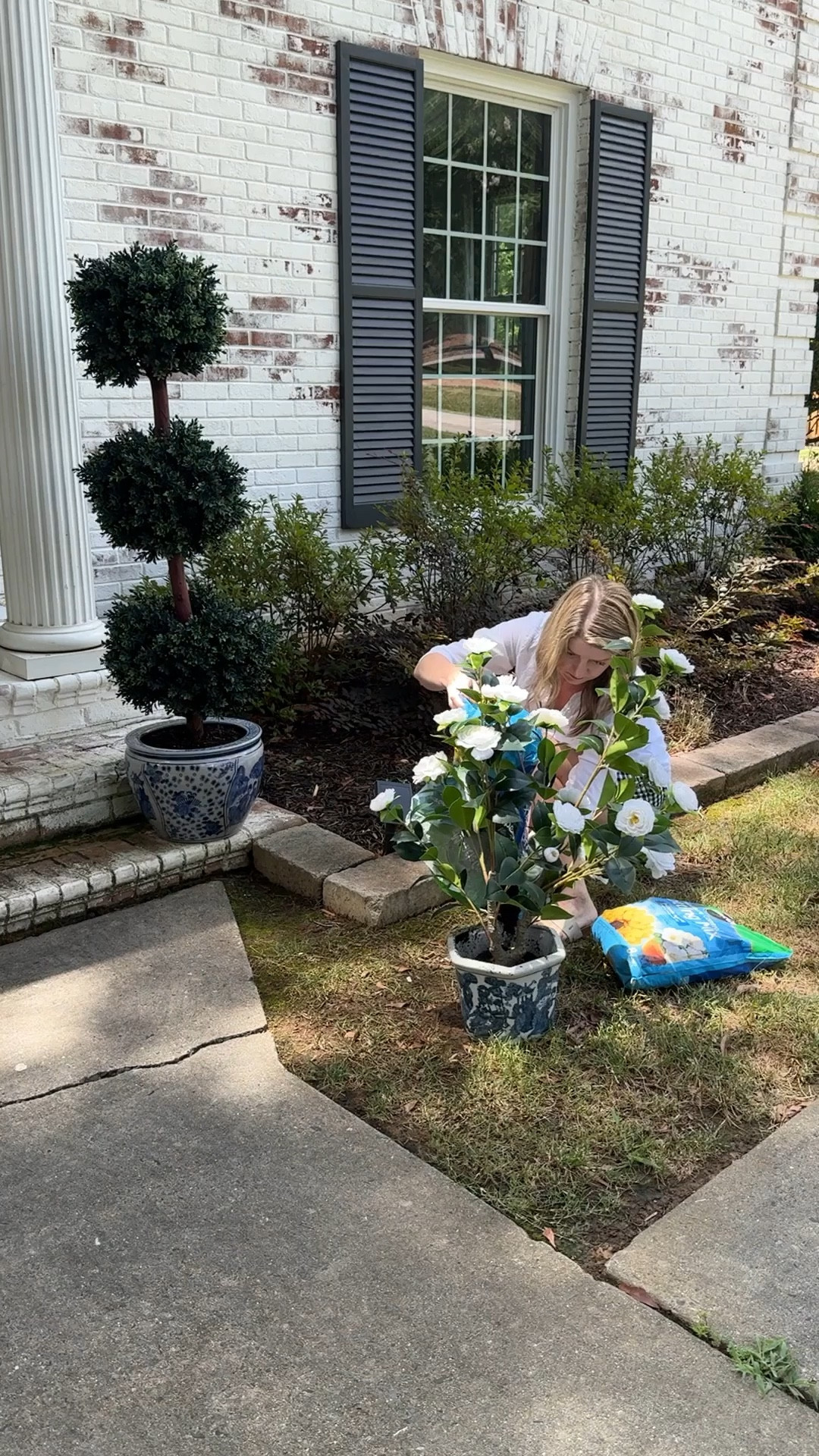 DIY 

Front porch decor, curb appeal 

#LTKSeasonal
