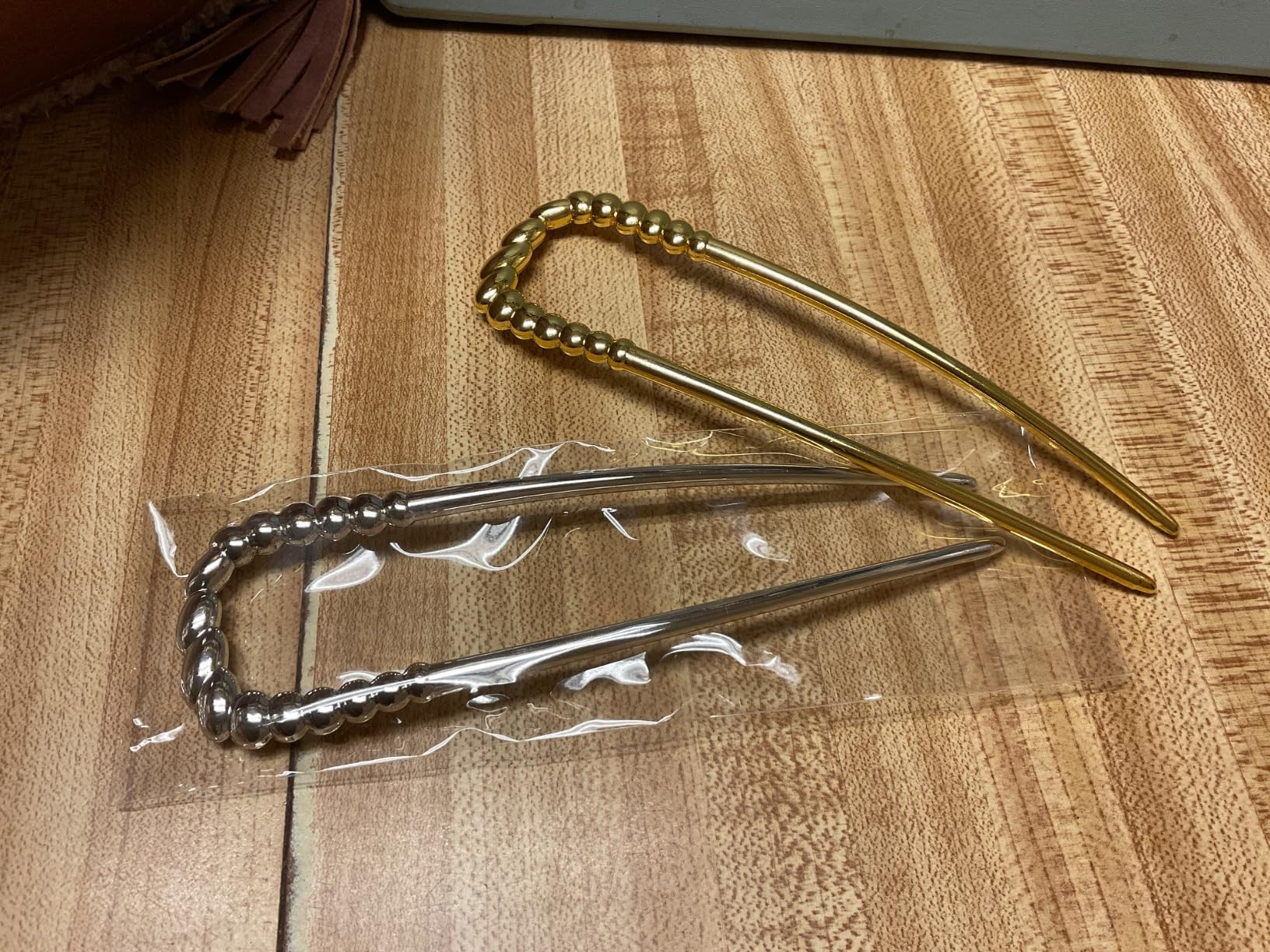 FRDTLUTHW 2PCS U Shaped French Twist Metal Hair Pins for Women,Cute Hair Forks for Long Hair,Larg... | Amazon (US)