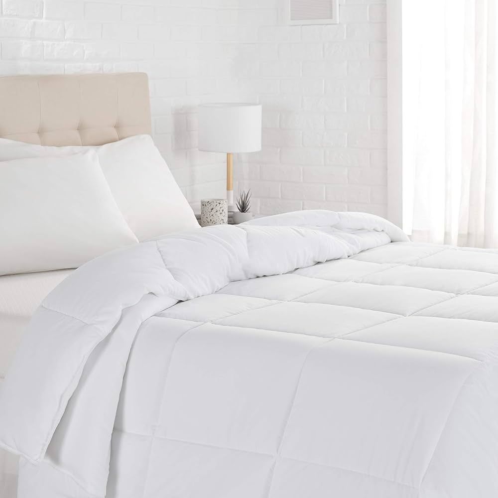 Amazon Basics Down Alternative Bedding Comforter Duvet Insert, King, White, Light | Amazon (US)