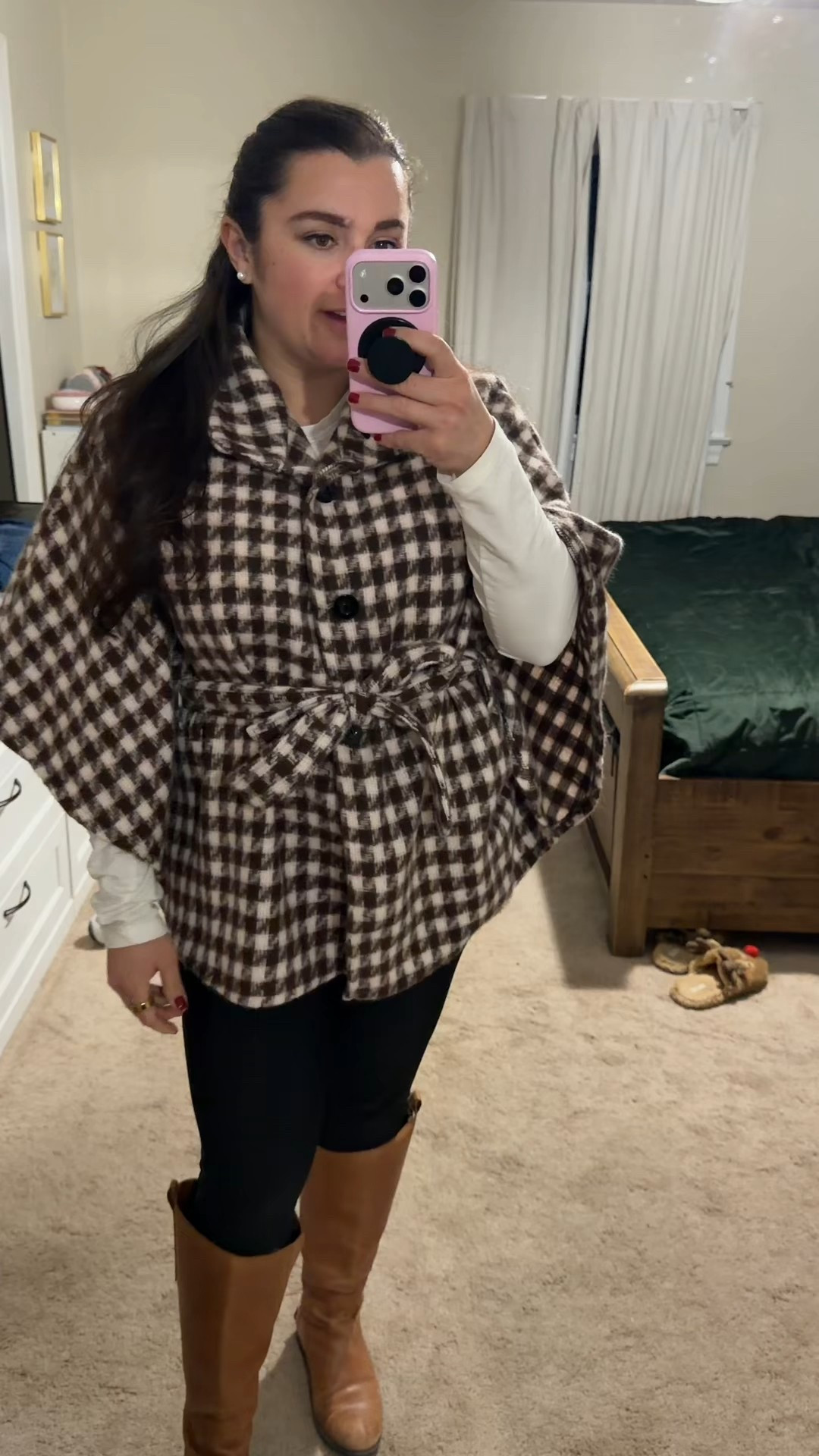 The perfect winter outfit! I love this cape!

Winter outfit, classic style, houndstooth, preppy, Amazon, juicy couture, Sam Edelman, riding boots, pearls 

#LTKPetite #LTKSeasonal #LTKFindsUnder50