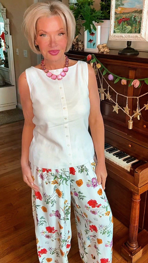 Y’all know I love an outfit that looks dressed up but feels like pajamas.

These Bloomchic pants are soft, breezy, and that floral print just makes me happy. Perfect with a simple top and you’re done.

Use code MRSCLARK if you want to save a little when you grab them. 🌸

#LTKPlusSize #LTKSaleAlert #LTKSpringSale