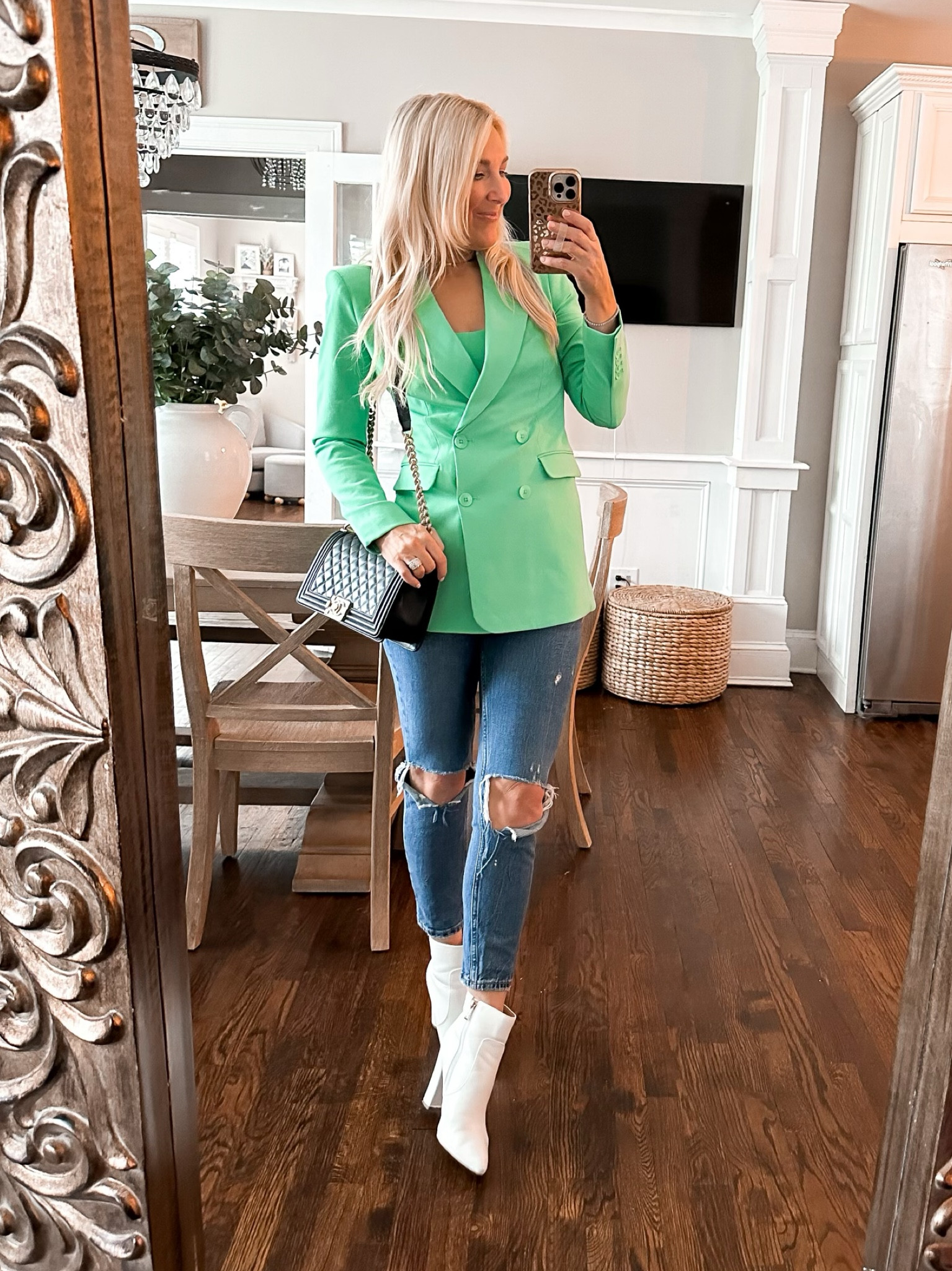 The prettiest blazer ever! Comes in 3 other colors! 💚

#LTKworkwear #LTKstyletip #LTKSeasonal