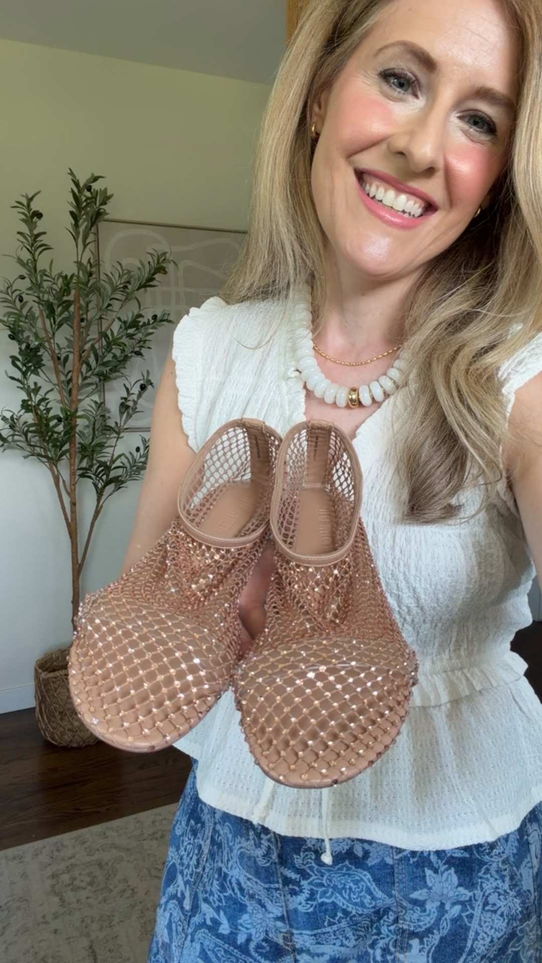 Steve Madden gifted me these and they are gorgeous, like a modern day Cinderella sandal! Follow the sizing guidelines. Surprisingly comfortable for a special occasion shoe, I’d wear with jeans and a going out top or certain dresses too. #stevemadden #gifted