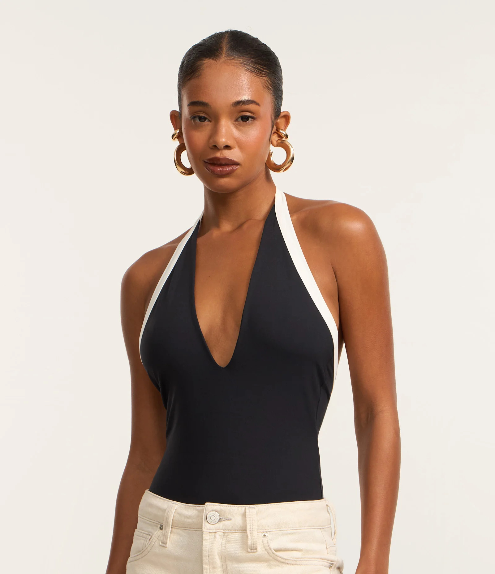 Body Frente Única em Poliamida com Contraste Preto/Branco - Lojas Renner | Renner (BR)