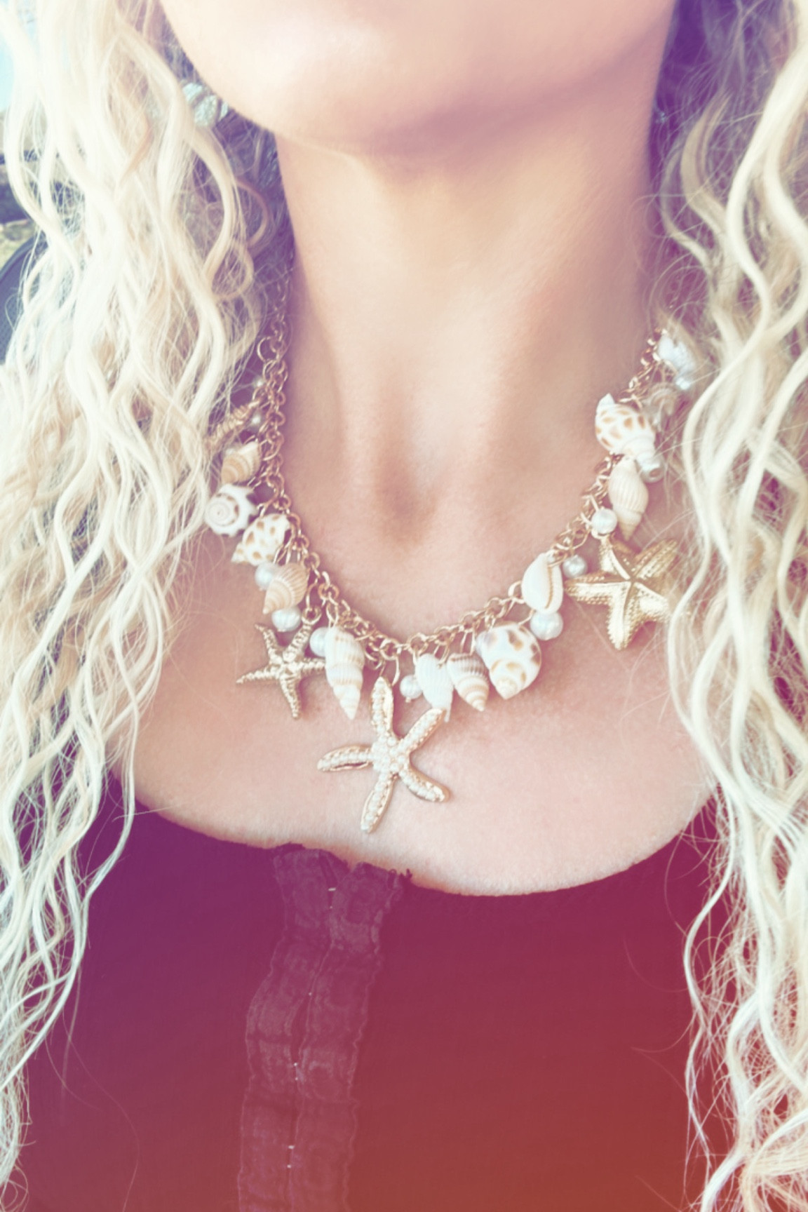 Amazon’s viral shell charm necklace! 🫶🏻

#LTKGiftGuide #LTKStyleTip #LTKSeasonal