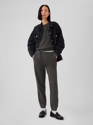 Vintage Soft High Rise Boyfriend Joggers | Gap (US)