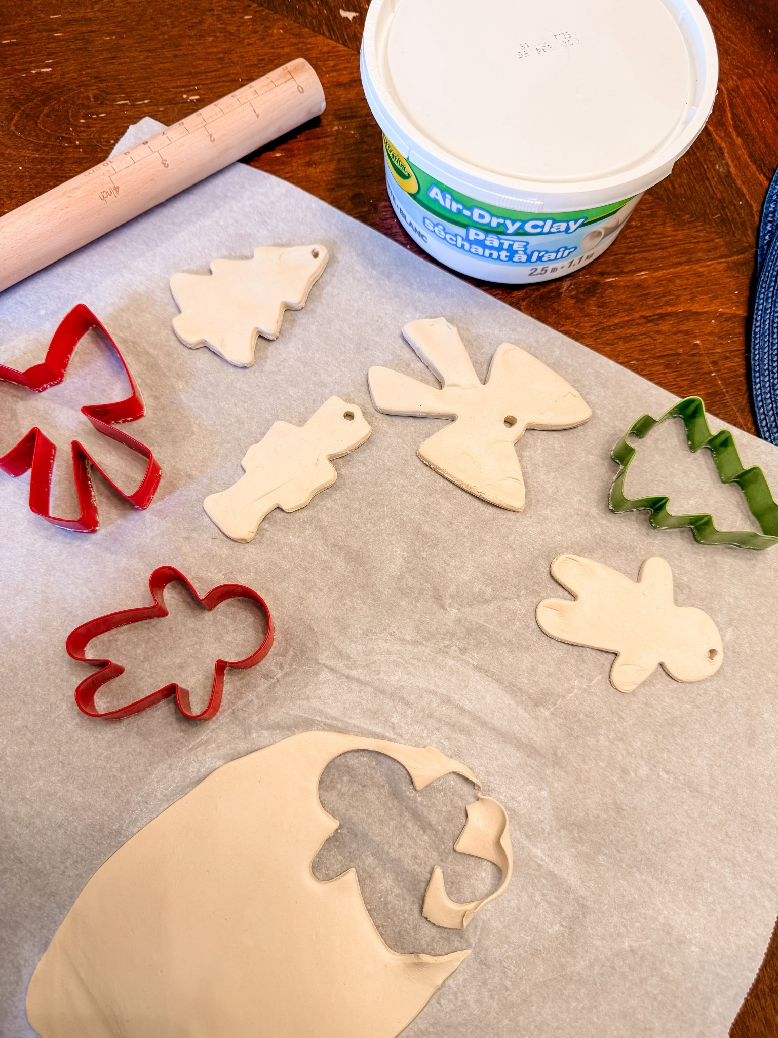 I love a Christmas craft 🎄 
This is super easy and fun for the kids, and it goes on for a few days if you paint the ornaments! 

#LTKKids #LTKmomlife #LTKHoliday