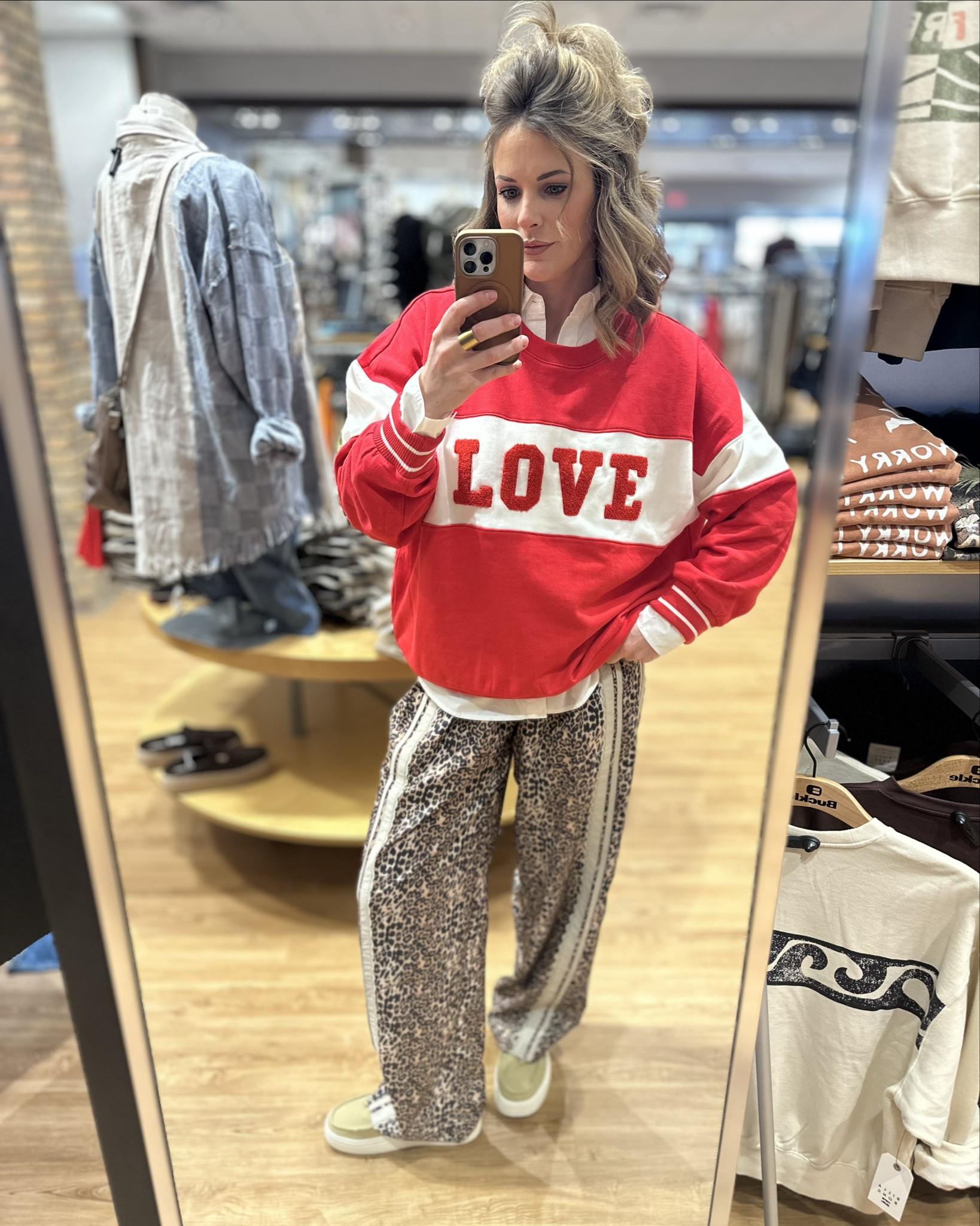 This months top "loved" look... no pun intended! ❤️

I’m serious though… yall have loved this outfit. The sweatshirt is so comfy (already oversized). The pants are a dream. Don’t delay on this fit.

