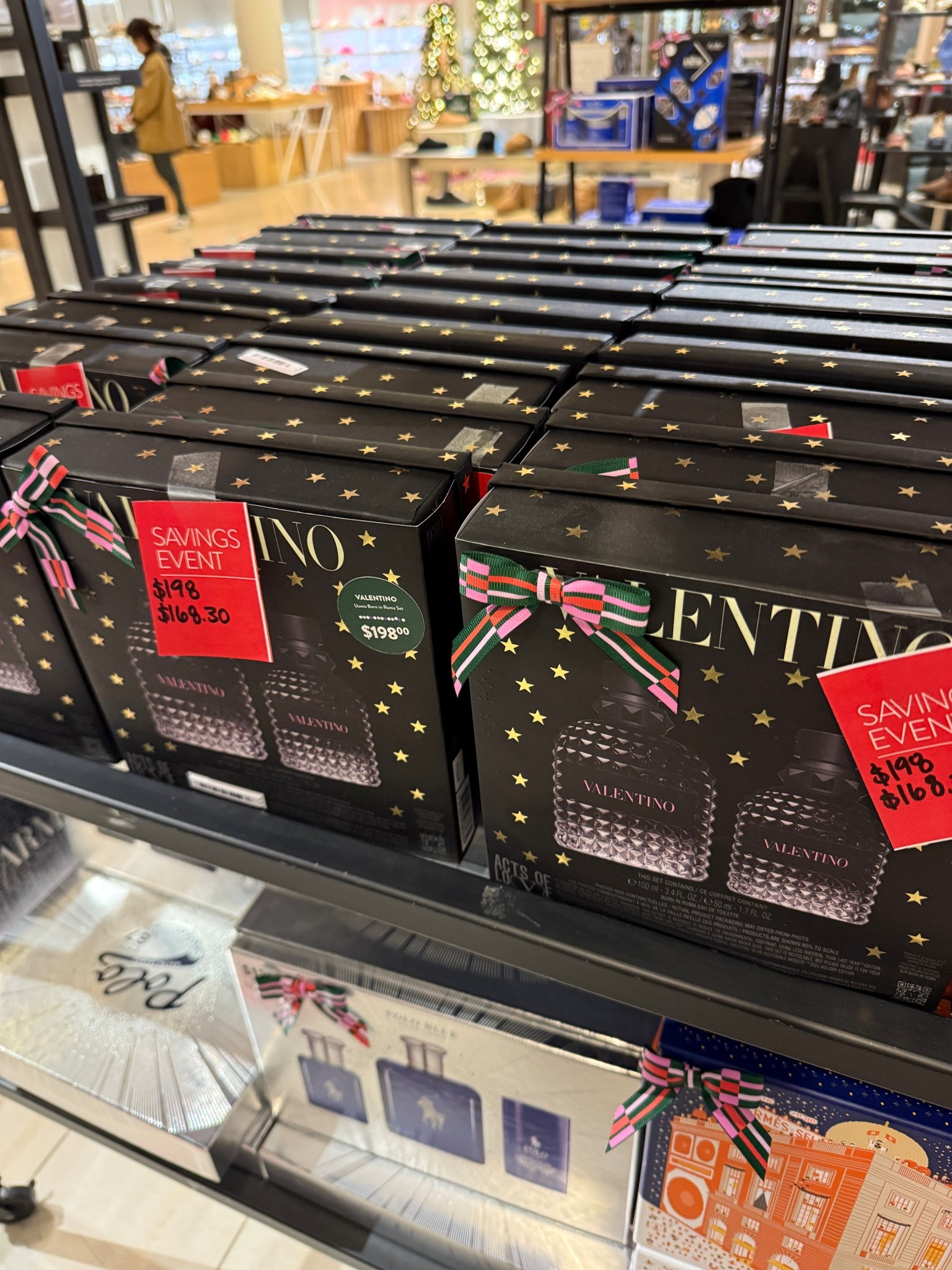 Last minute gift ideas for him at Nordstrom 🖤 Valentino fragrance gift set ON SALE, one of my favorites!

Valentino, Nordstrom, cologne set, fragrance gift set, last minute gifts, gifts for him, gift idea 



#LTKHoliday #LTKSaleAlert #LTKGiftGuide