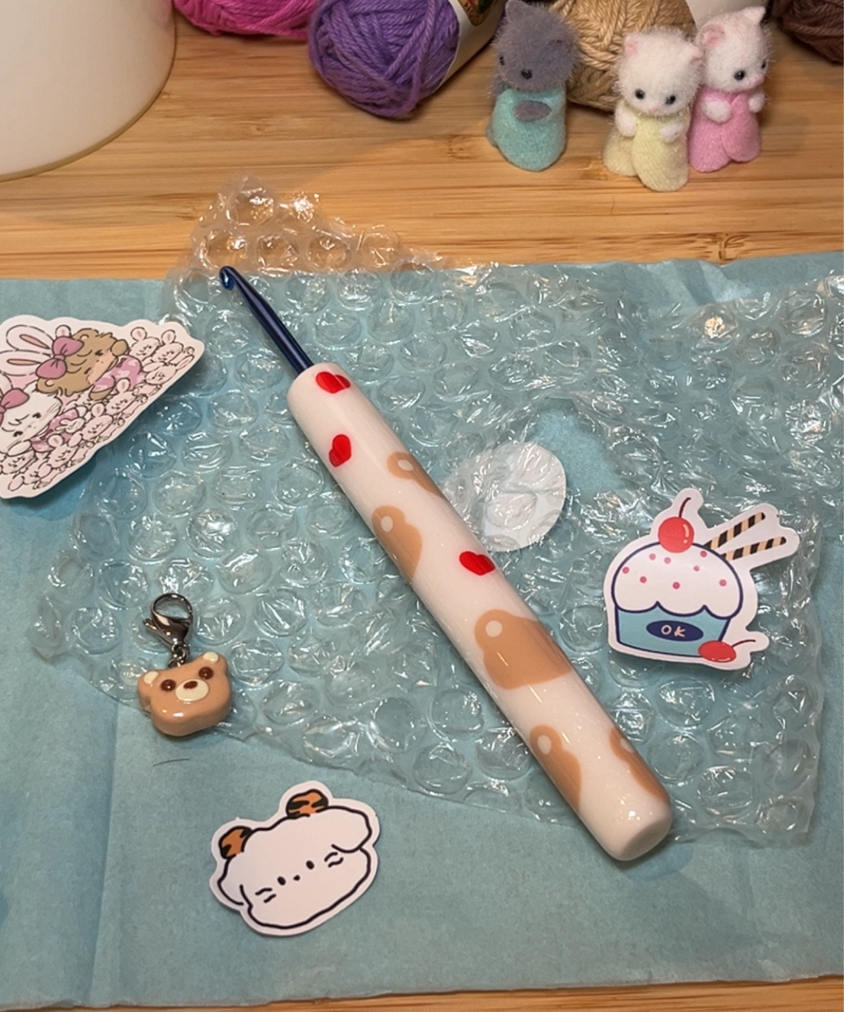 crochet hook with little bears and hearts by JustCraftAlong on etsy 💞 

#LTKFindsUnder100 #LTKHome #LTKFindsUnder50