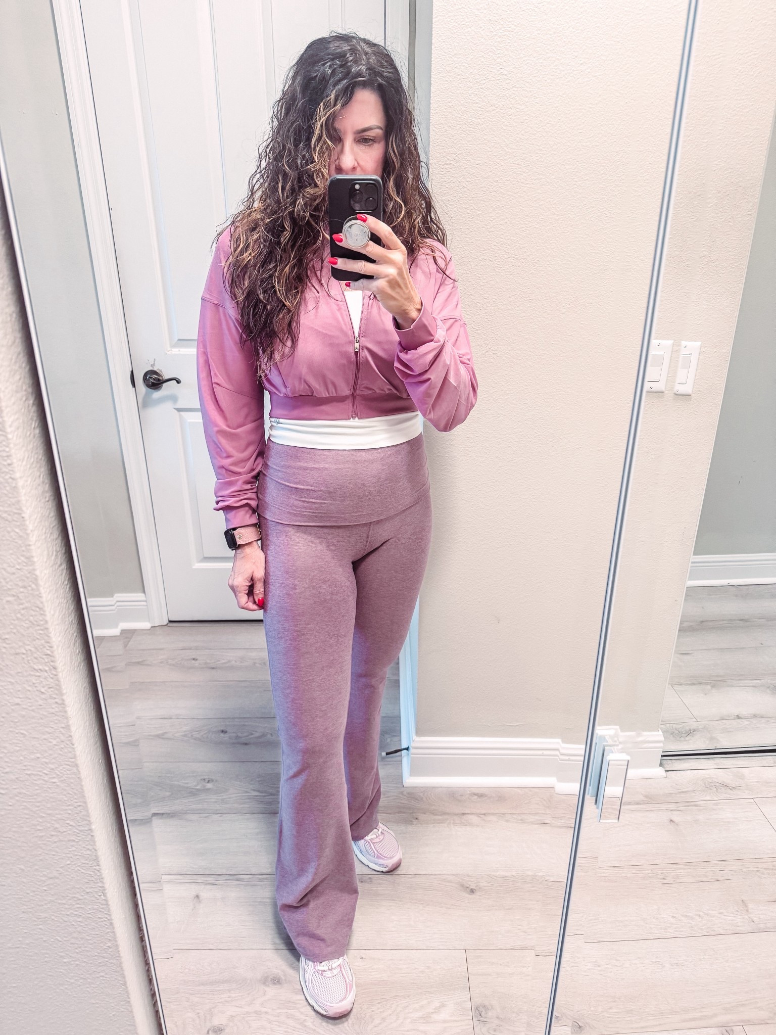 All about comfort with a side of pink! Light weight fold over pants with a flare. Jacket is mesh perfect for warm weather climates or layering. The pink shoes are so comfortable too 💕 #fabletics #buffbunny #newbalance #freepeople

#LTKOver40 #LTKmomlife #LTKActive