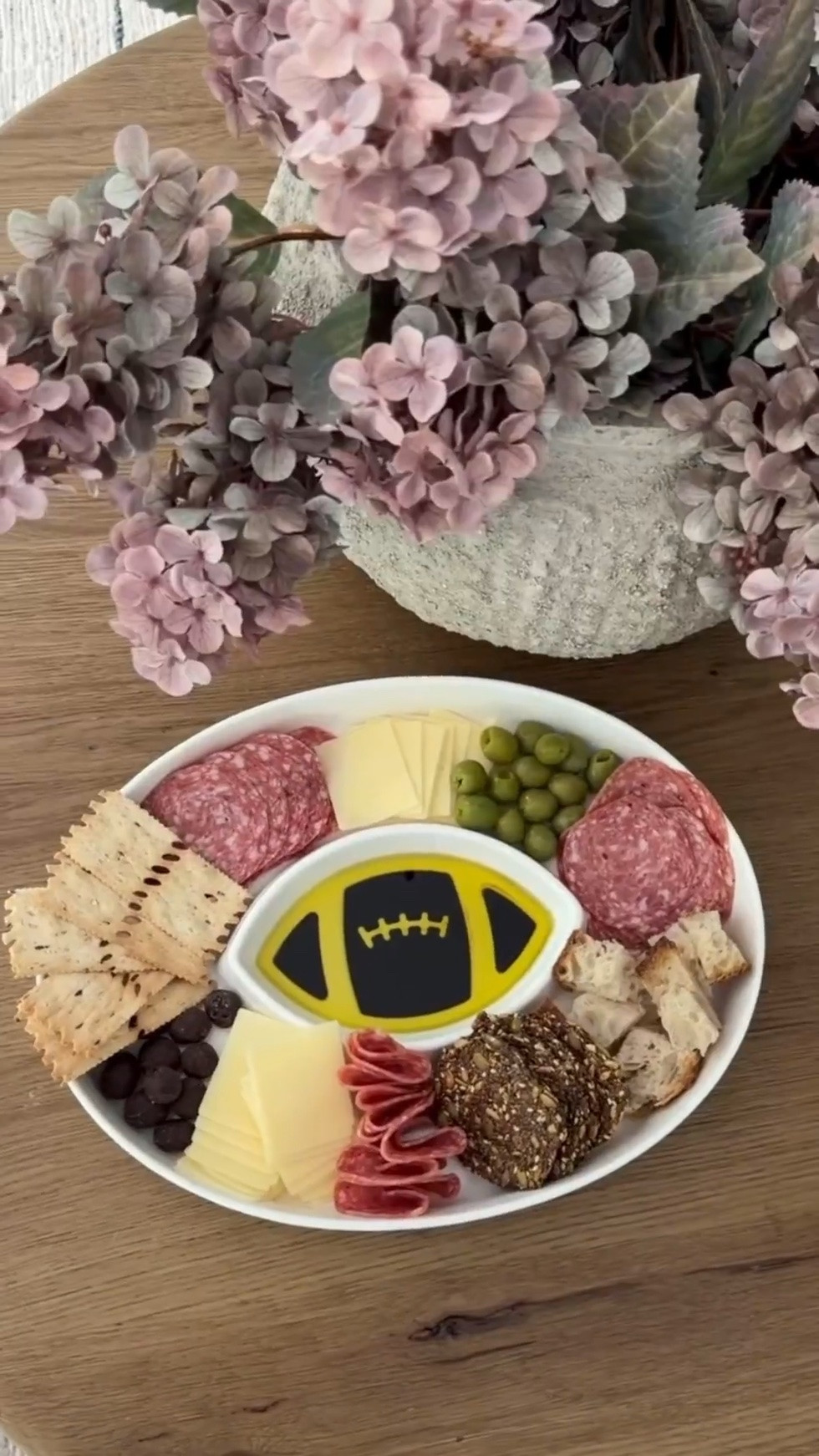 We’re prepping for football season over here! The cutest little snack tray for any tailgates, Sunday football parties, or little league games!

#LTKHome #LTKSeasonal