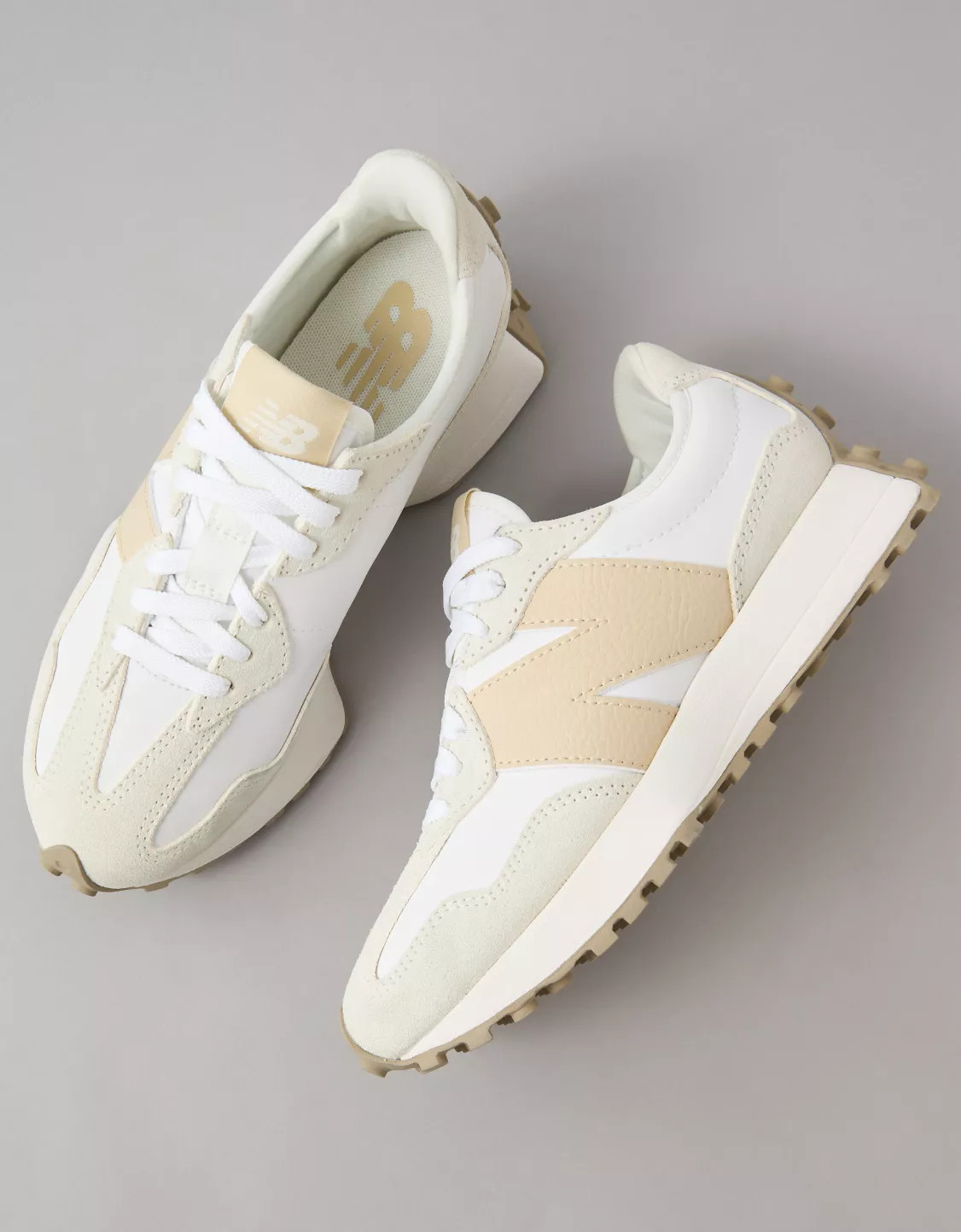 New Balance 327 Sneaker | American Eagle Outfitters (US & CA)
