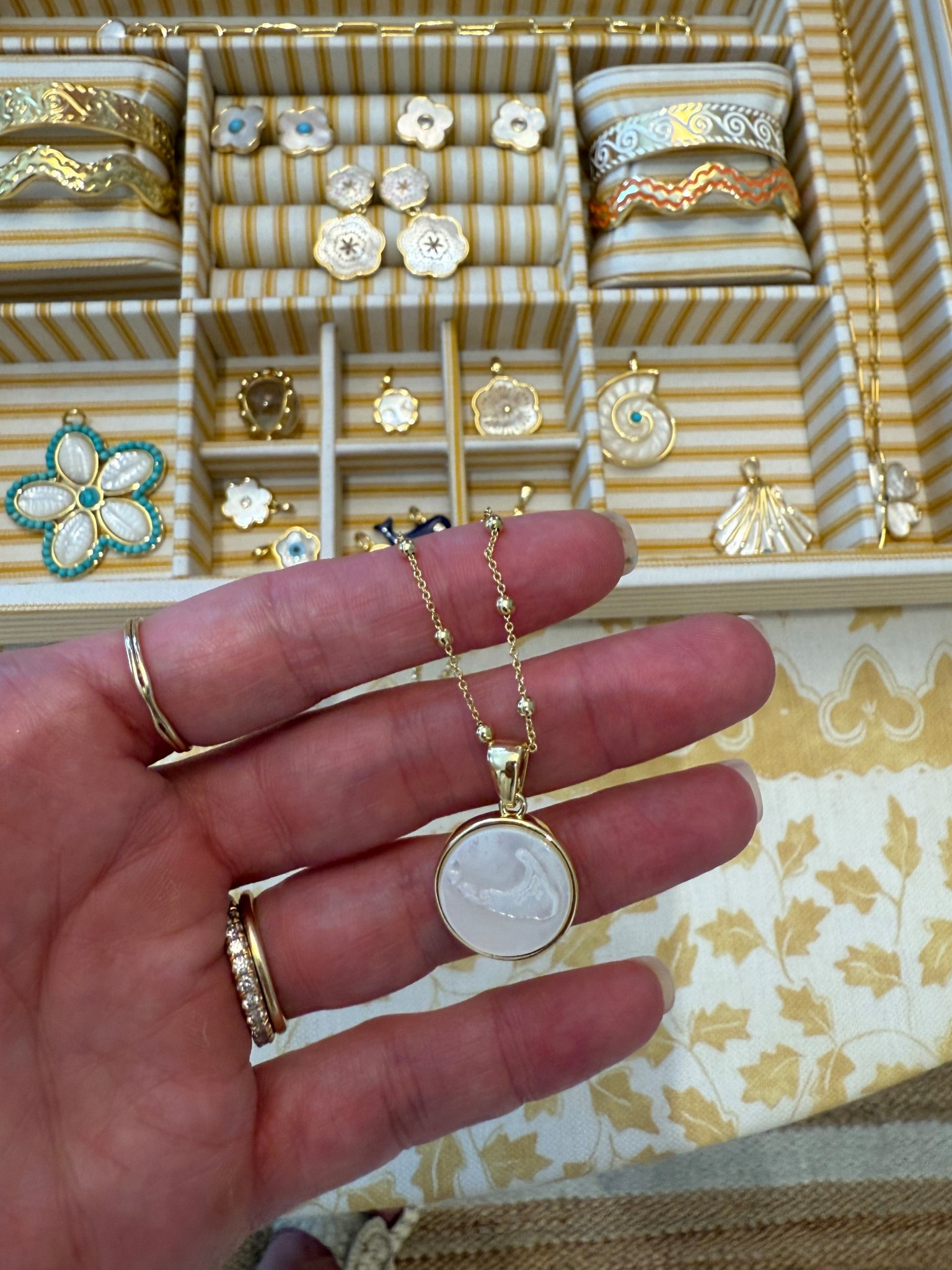 Nantucket pendant necklace, summer accessories, Nantucket must haves, summer jewelry, beach accessories, classic pendants and gold jewelry 

#LTKStyleTip #LTKSeasonal