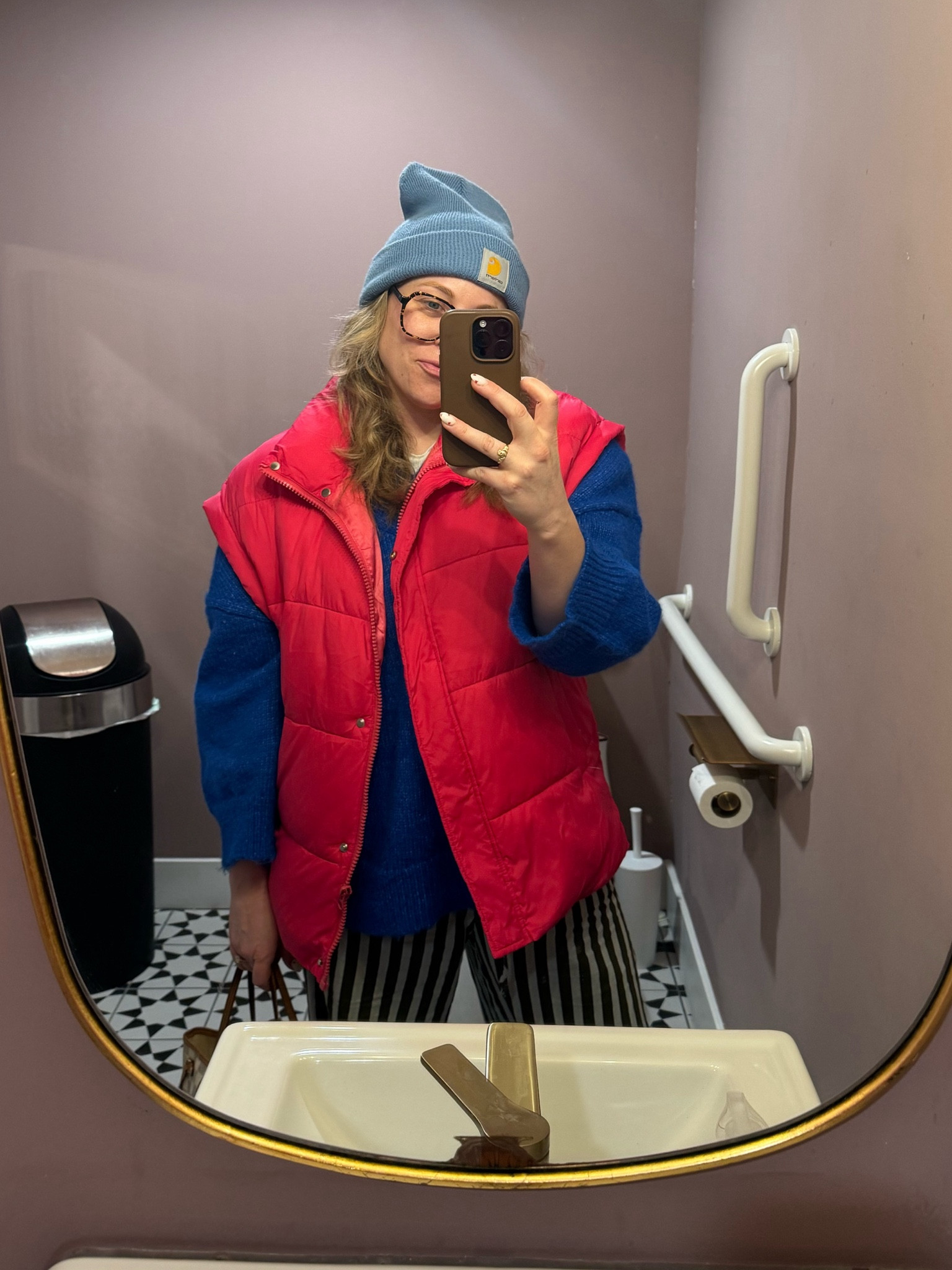 Colorful lesbian 💖

#LTKTravel #LTKStyleTip