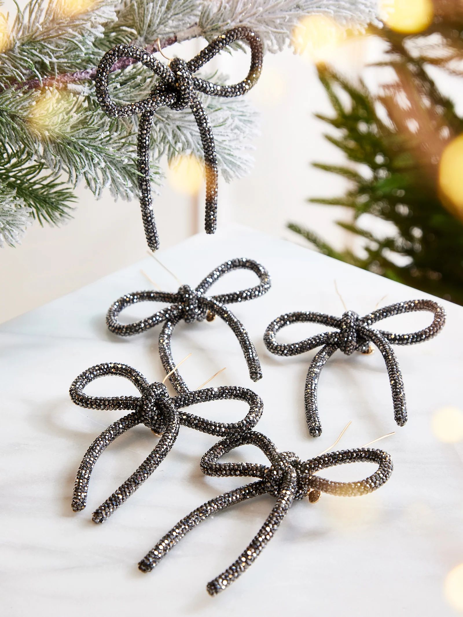 That's A Wrap Ornament Bow Set - Black | BaubleBar (US)