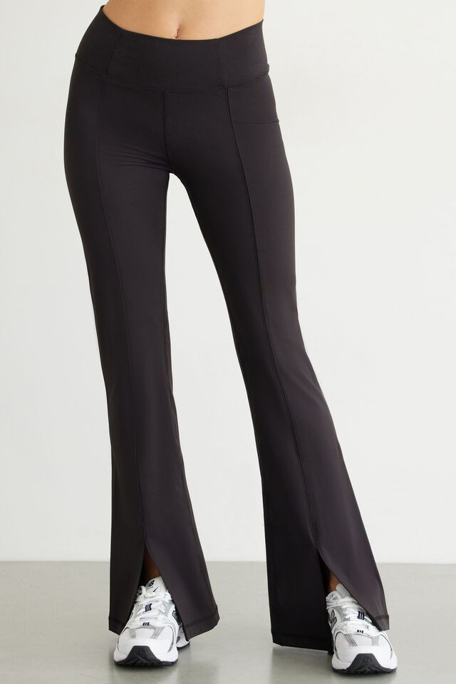 $30.00 | Dynamite Clothing