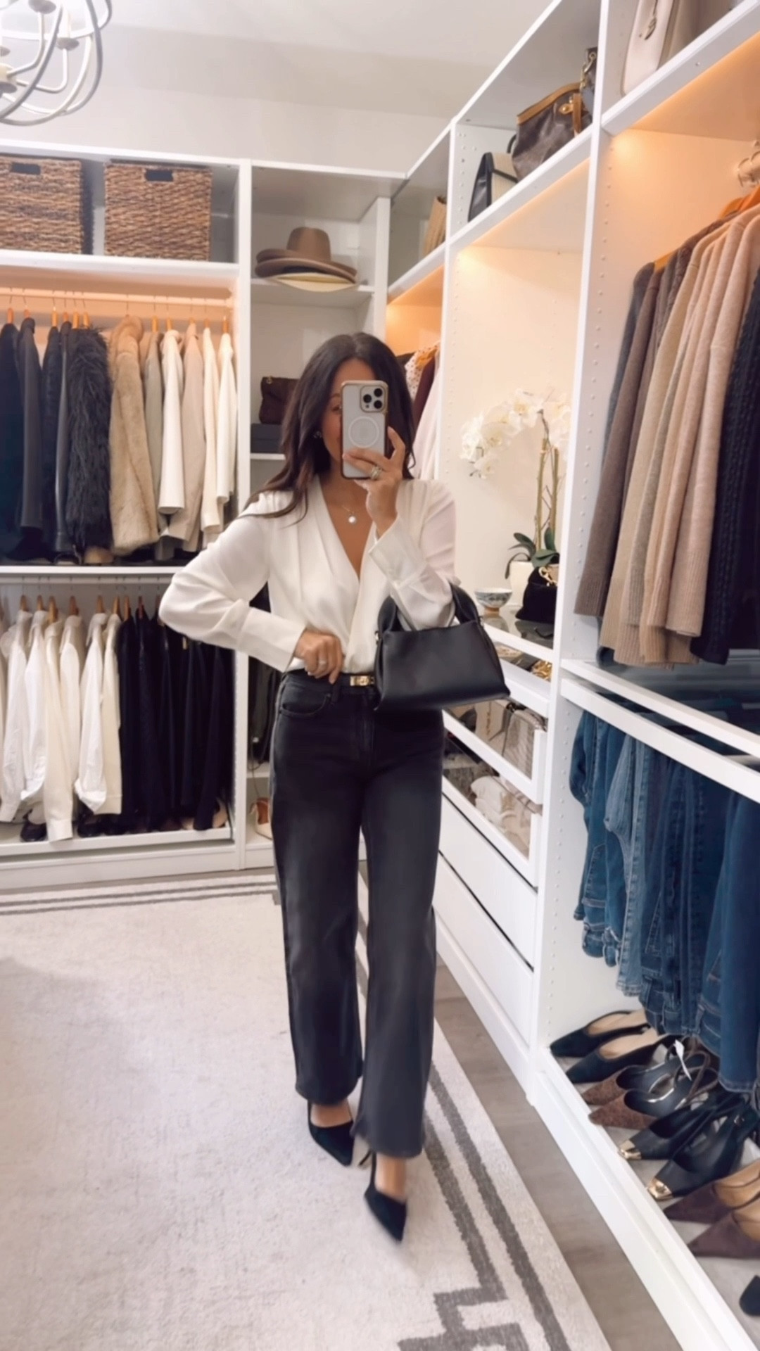 Effortless looks with Quince! I sized down 1 in the jacket, everything else is TTS

@onequince #quincepartner 


#LTKootd #LTKOver40