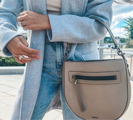 Winter outfits women - everyday purse - taupe handbags - tan purse - gifts for Mother’s Day - gifts for mom 


#LTKFind #LTKstyletip #LTKitbag