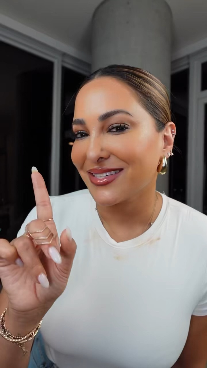 Fashion hack for not getting makeup on your tops!

#LTKgrwm #LTKootd #LTKBeauty