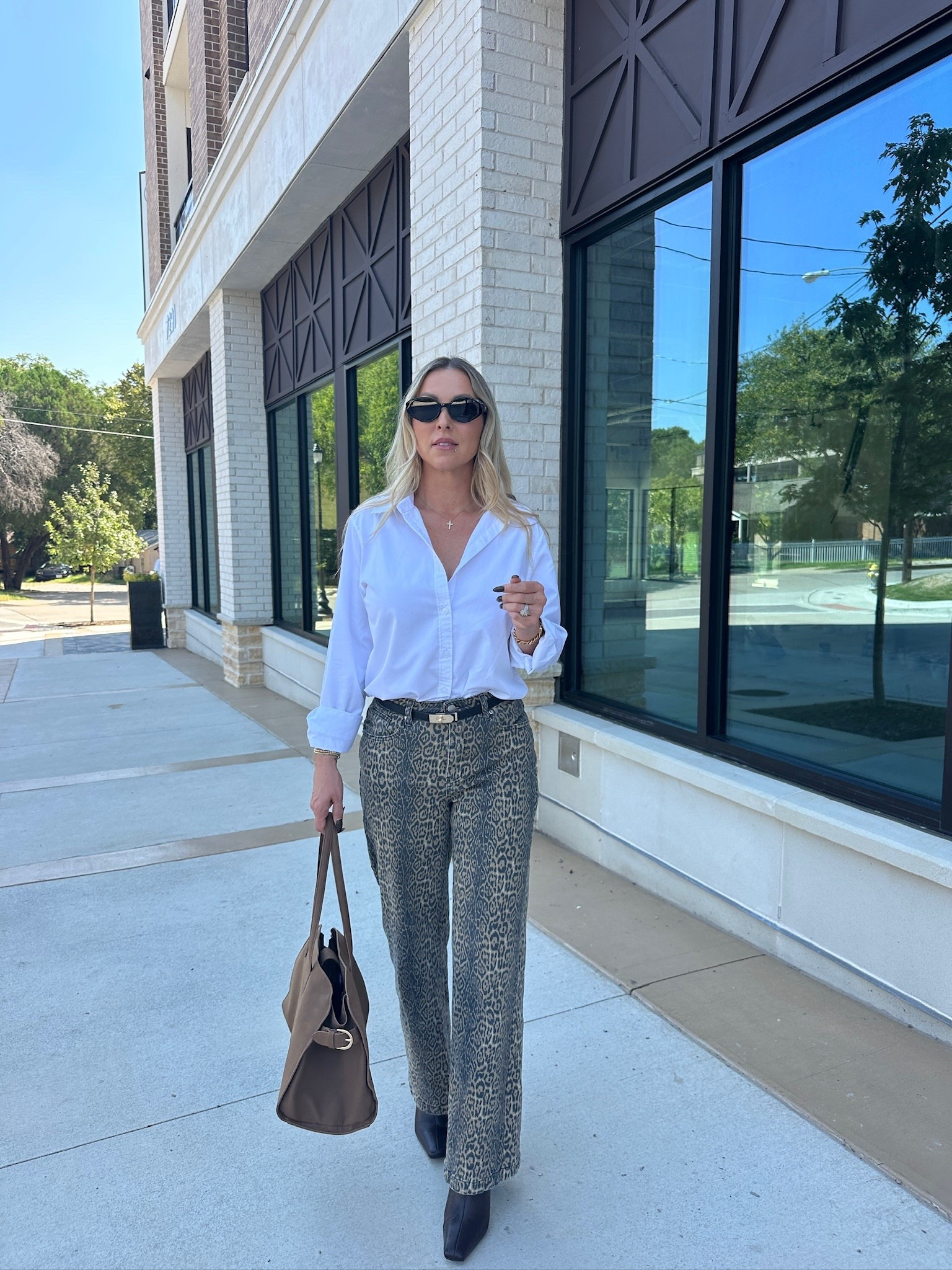 I am having so much fun styling outfits for fall! These leopard jeans are so chic and perfect for this season. It goes so well with the chocolate brown that's so trendy right now. I paired it here with a white button down, brown booties, brown suede handbag and sunglasses. You can use my code NICHOLESJ for a discount!
All items linked⬆️

#Itkcreator #Itkfinds
#Itkwatchnow #amazon #amazonfinds #leopard #leopardjeans #suede #suedebag #fall #falloutfits #fallfashion

#LTKStyleTip #LTKItBag #LTKSeasonal