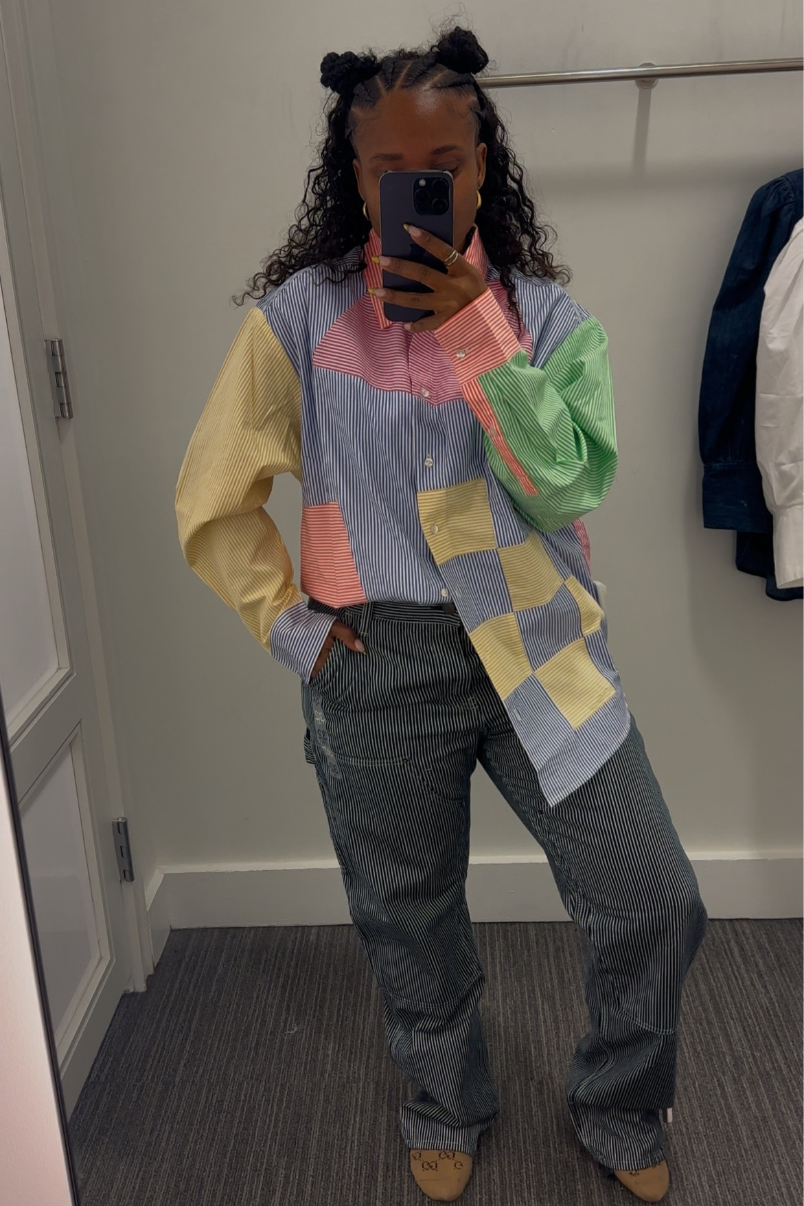 Have you heard about the Harlem Fashion Row collection at GAP? 

I love all the variety that the designers put into this collection . 

#colorfull
This shirt is so fun and can be worn different ways 

I’m def going for a tomboy look but will post other ways to style ! 



#LTKStyleTip