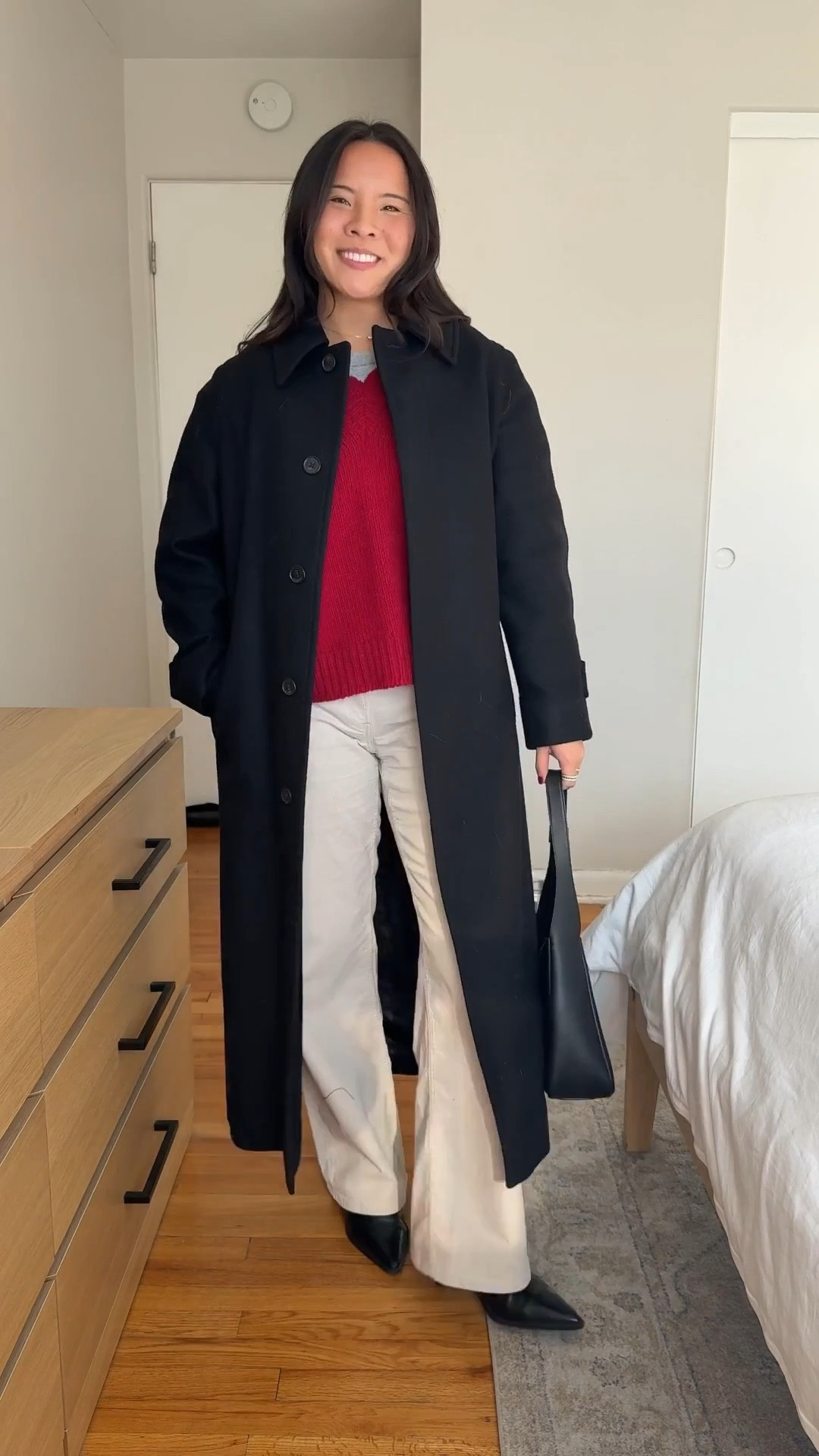 Sweater is babaa 29
Pants are old Everlane
Boots are old Zara
Coat is old aritzia