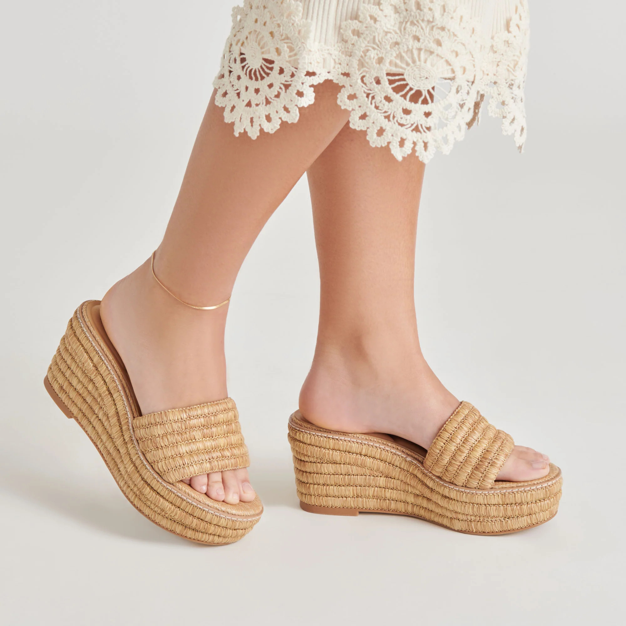 THRONE WEDGES LT NATURAL RAFFIA | DolceVita.com