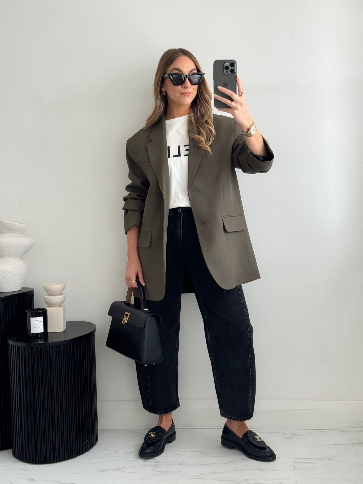 Barrel leg jeans / khaki blazer / loafers outfit for autumn 

#LTKworkwear #LTKstyletip #LTKautumn