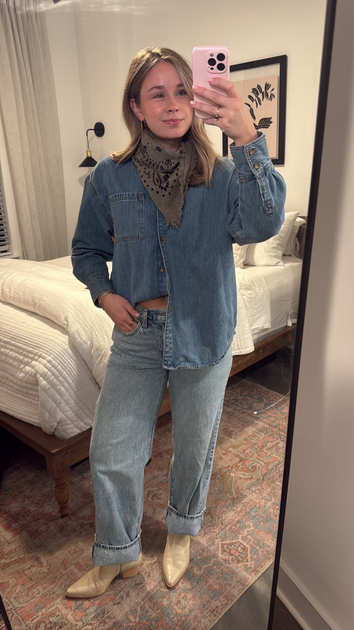 OOTN dinner outfit this weekend. Scarf is small cashmere bandana scarf from Kujten but I linked similar ones! These jeans are such a staple and this top is a great dupe for Aritzia. 
@Levi's 

Dinner outfit night out denim winter outfit casual outfit Nashville

#LTKgrwm #LTKootd #LTKValentine