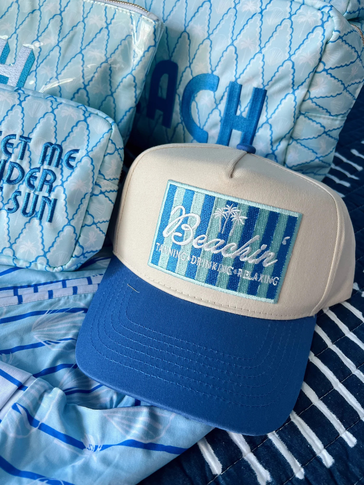 Beachin' - Vintage Trucker Hat | KenzKustomz