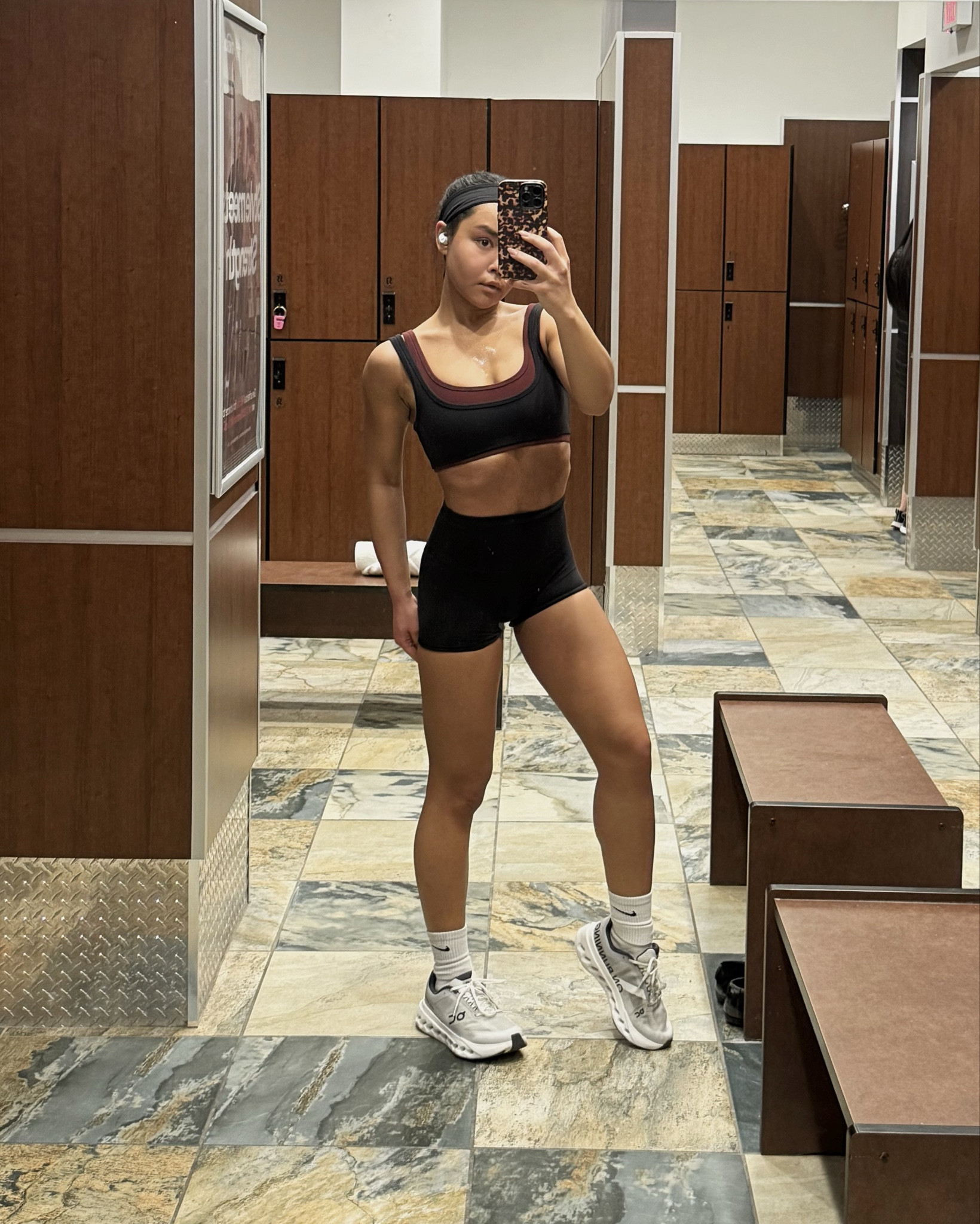 Sports bras: 2XS
Shorts: 0

#LTKstyletip #LTKfitness