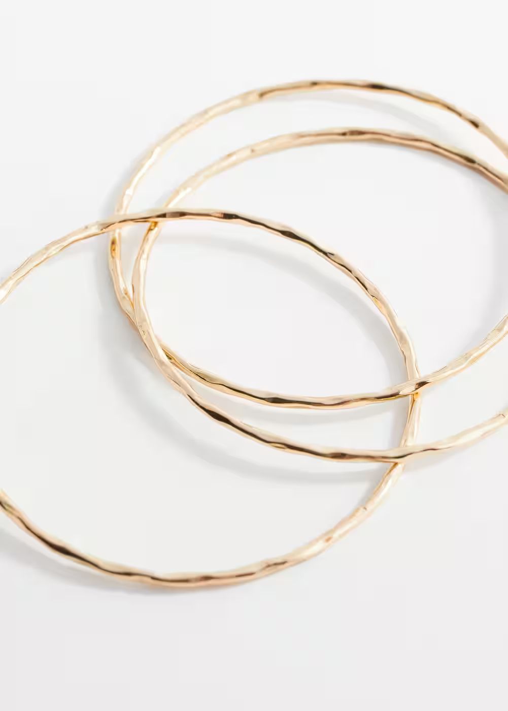 Combined hoop bracelets | MANGO (US)