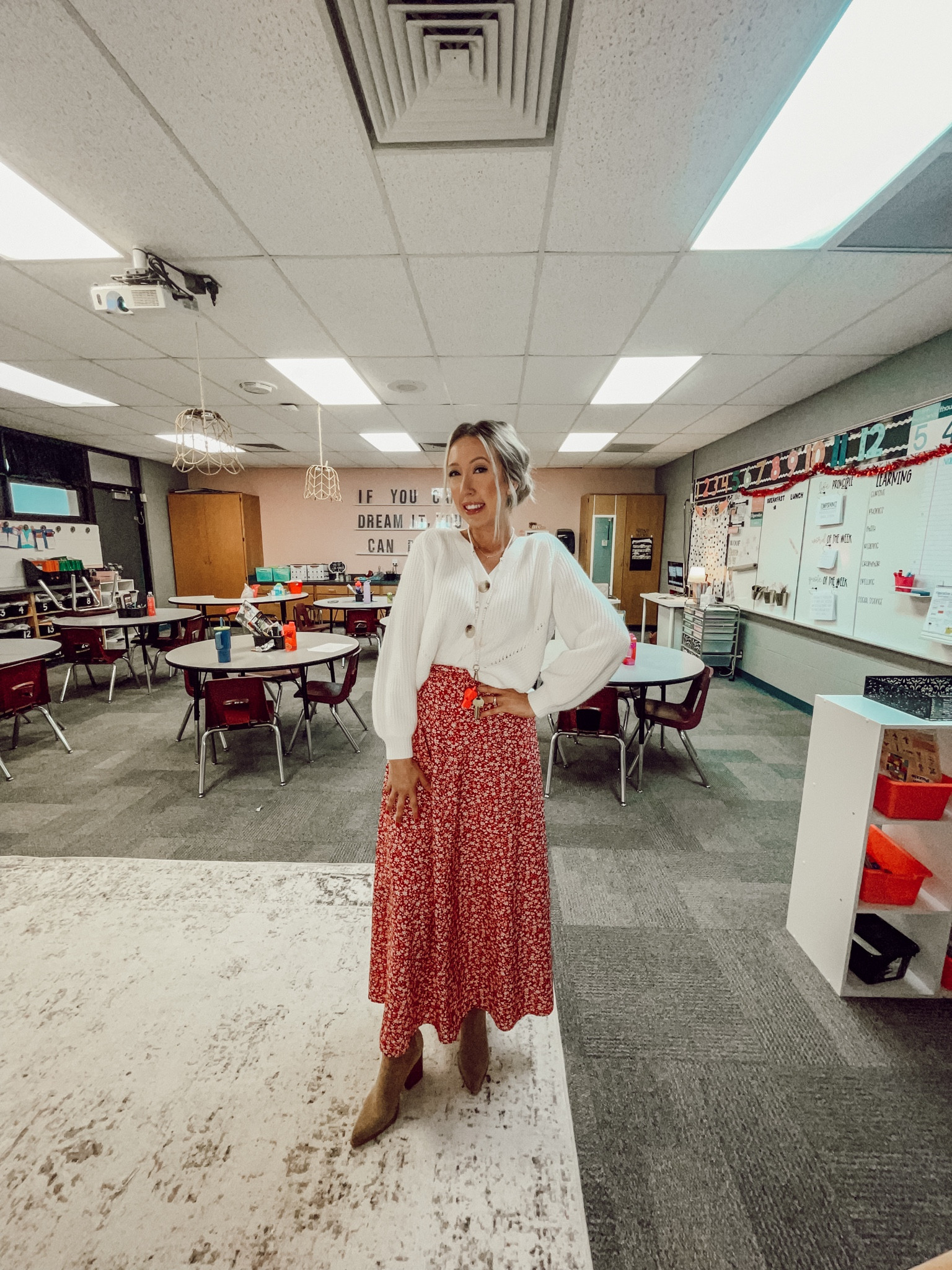 Shoes are the same brand but mine are darker 🥰

#LTKfindsunder100 #LTKstyletip #LTKfindsunder50