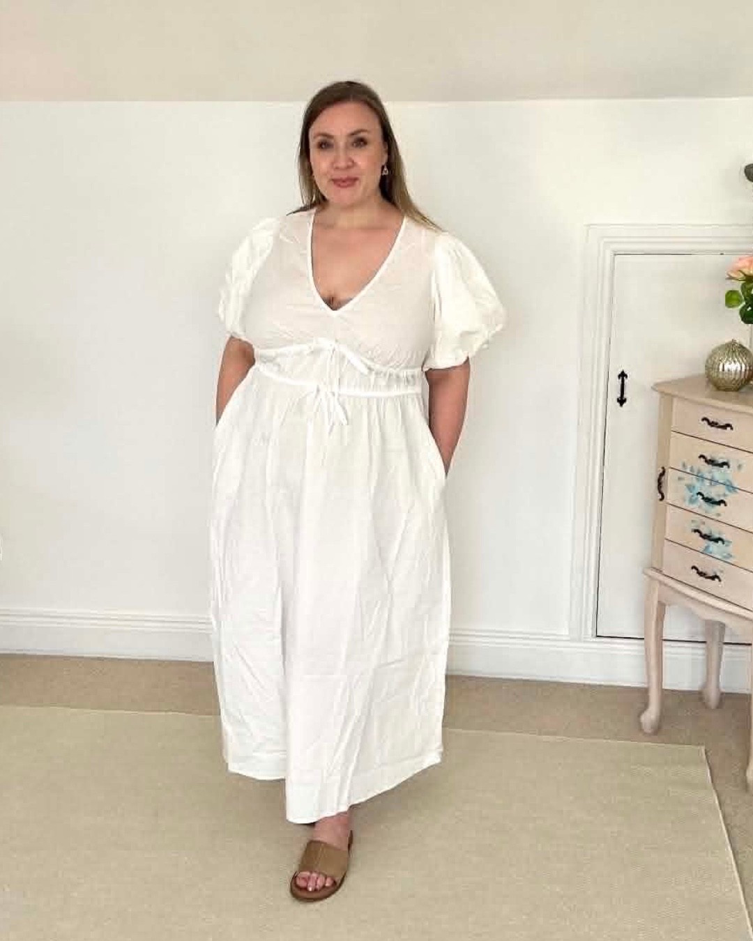 A white cotton dress is a must in a chic summer wardrobe 😍

#plussizesummerstyle 
#Appleshapebody
#style
#timelessfashion
#Personalstylist

#LTKplussize #LTKover50style #LTKstyletip