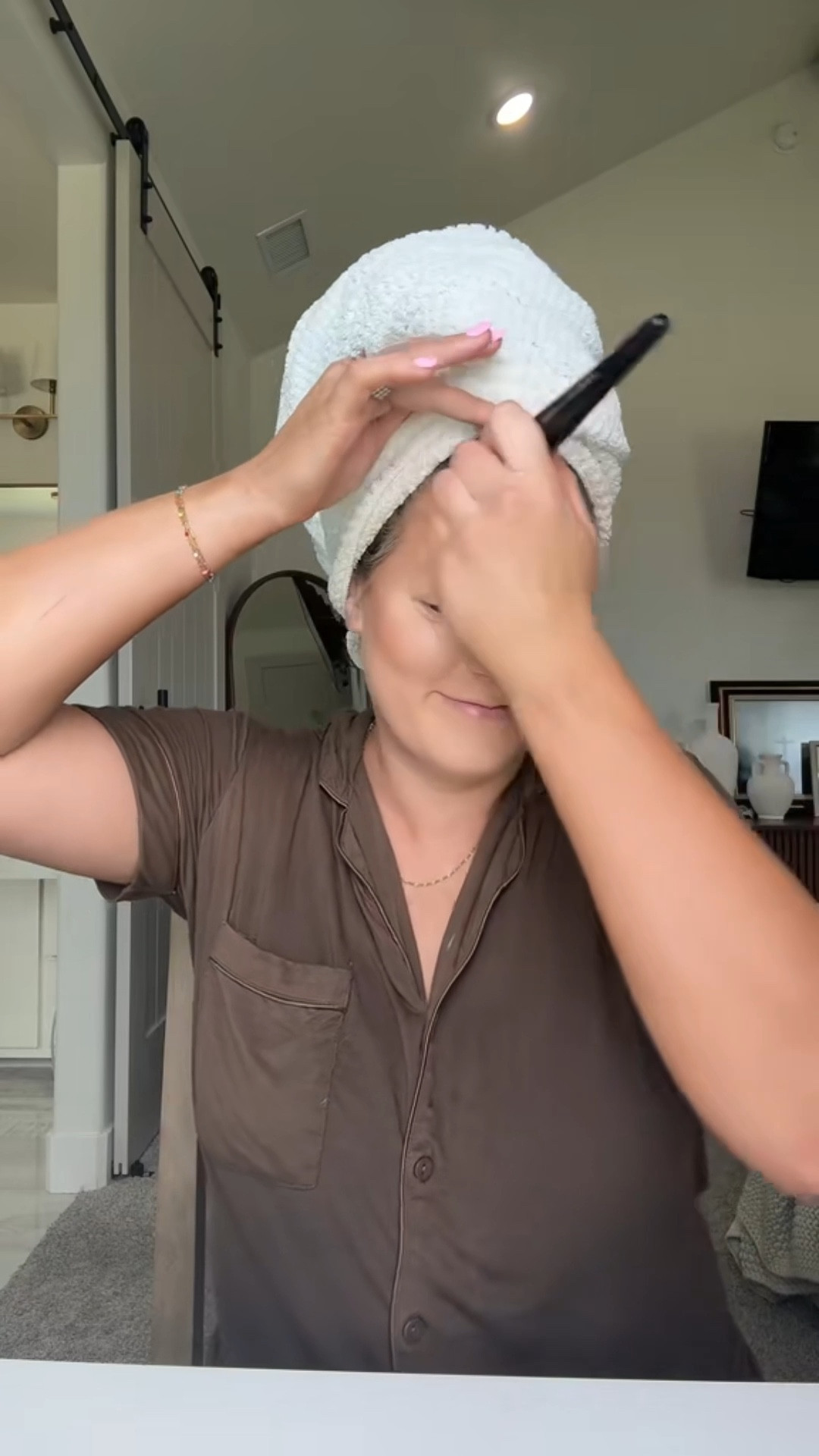 Full video on my TT (@kendall.dollins) but linked all my makeup faves  below! 