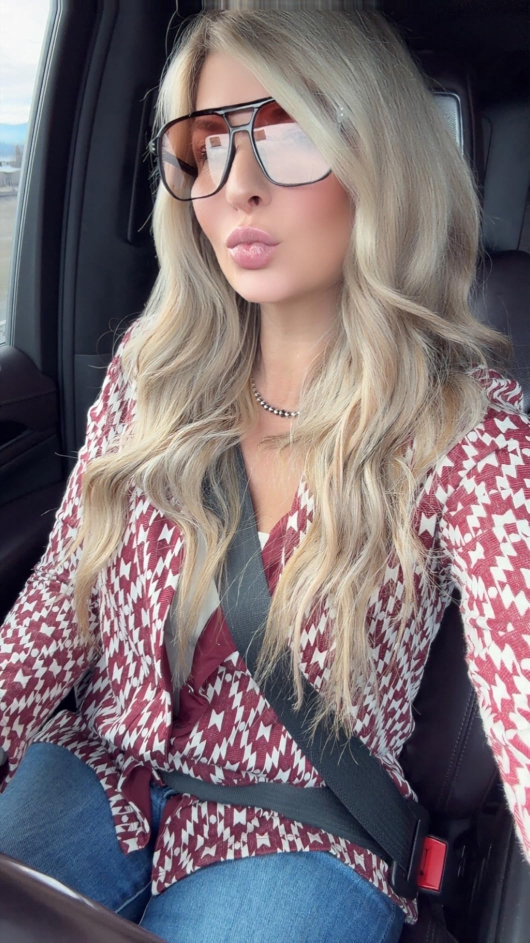 FEISEDY Retro Square Aviator Sunglasses Women Men 70s Vintage Trendy Plastic Frame Sun Glasses B2... | Amazon (US)