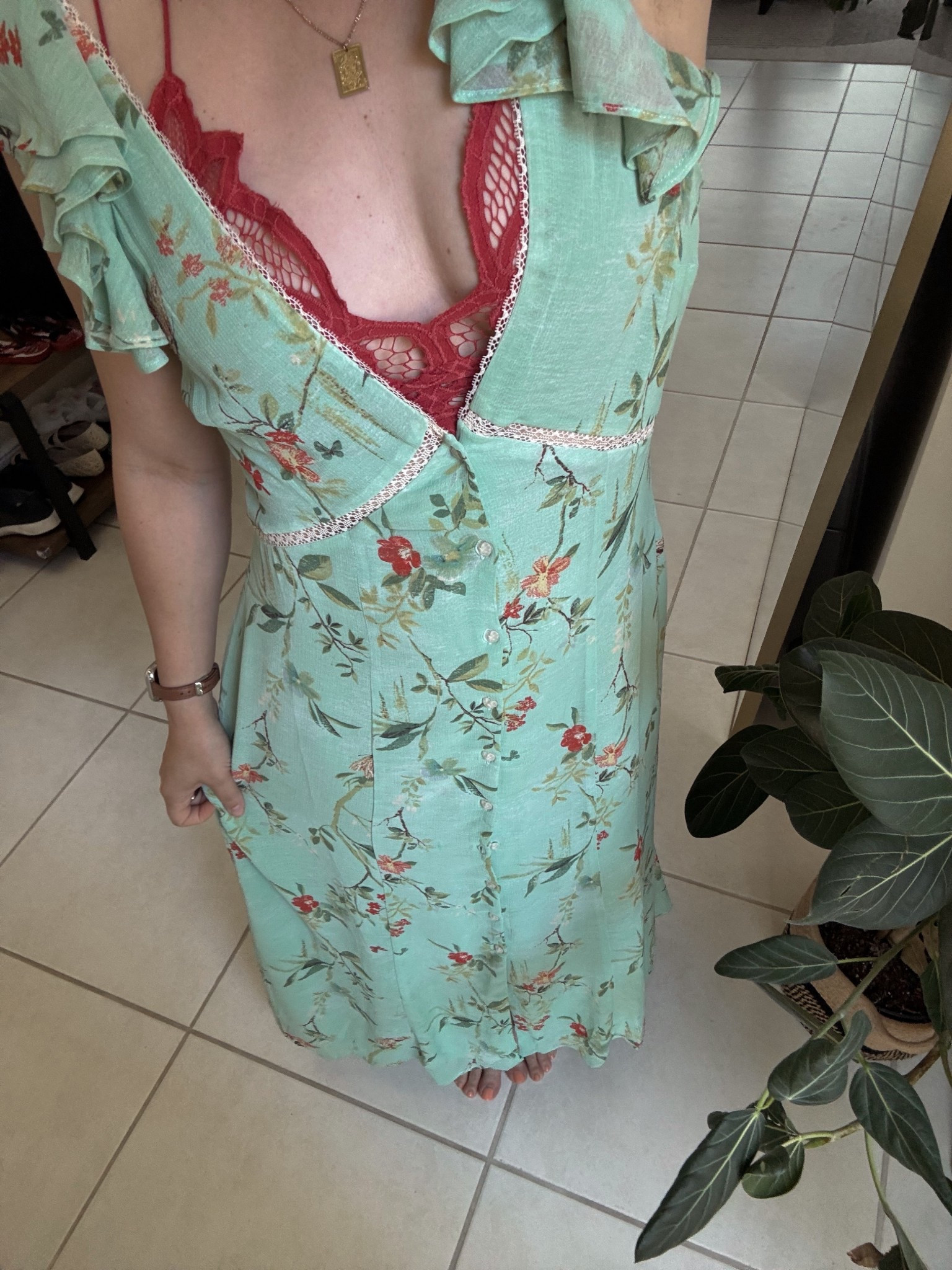 Wearing a medium - could have gotten a small though 

#LTKMothersDay #LTKootd