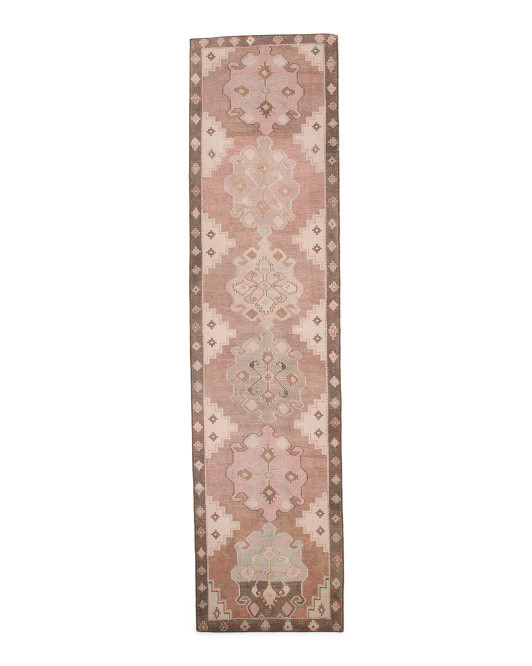 Made In Turkey 2x10 Kairos Runner | TJ Maxx