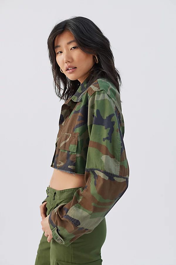 Urban Renewal Recycled Cropped Camo Jacket | Urban Outfitters (US and RoW)