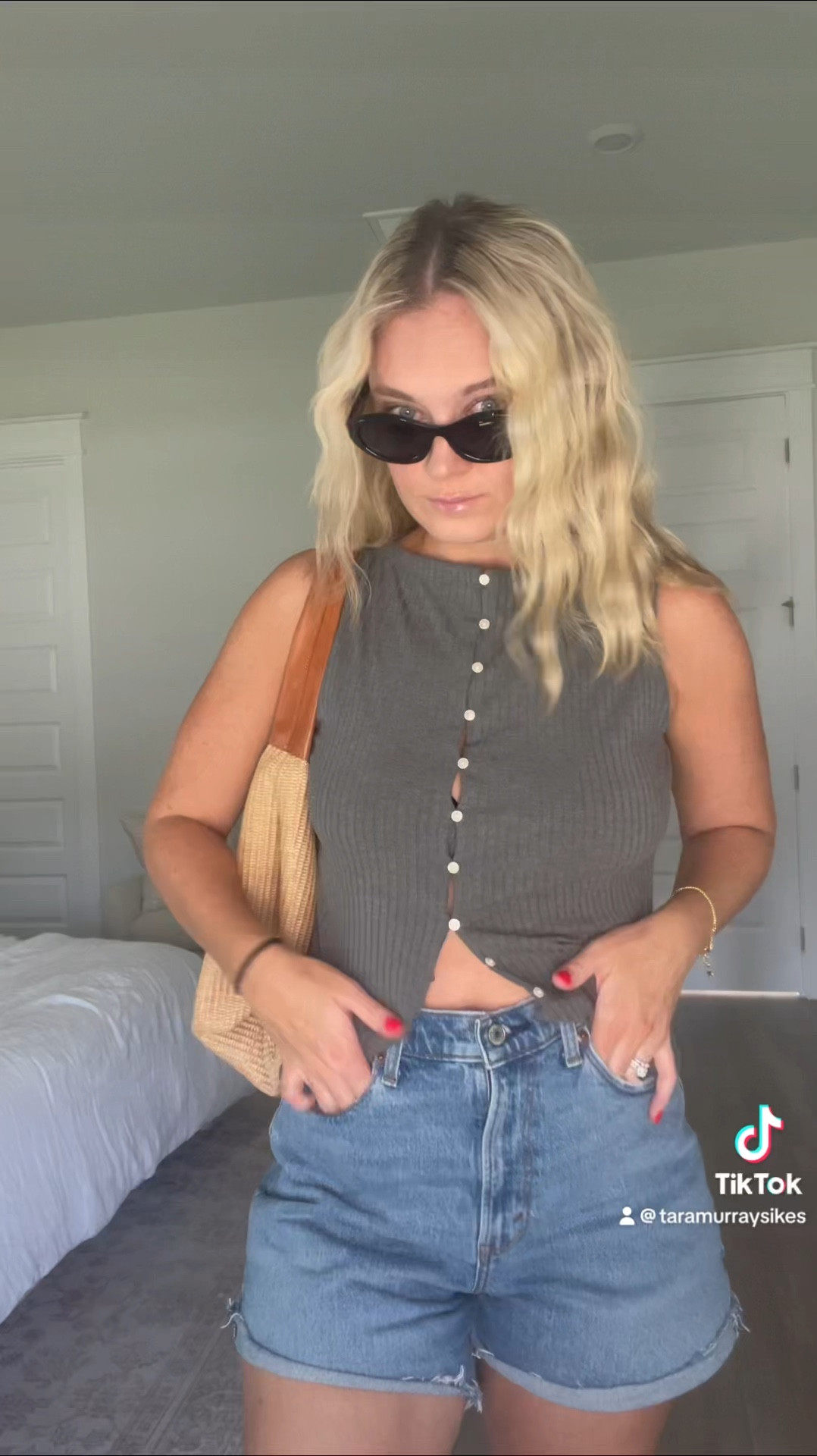 An all Abercrombie look 🤍