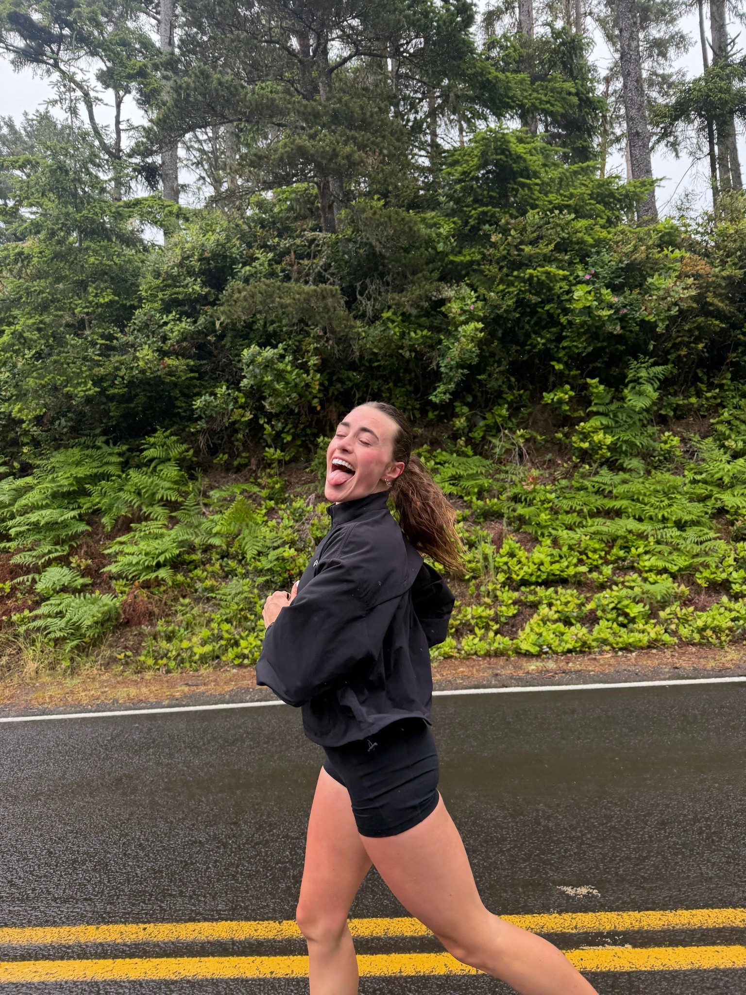 rainy run ootd! ONER & LSKD code “NICOSHERI” 🫶